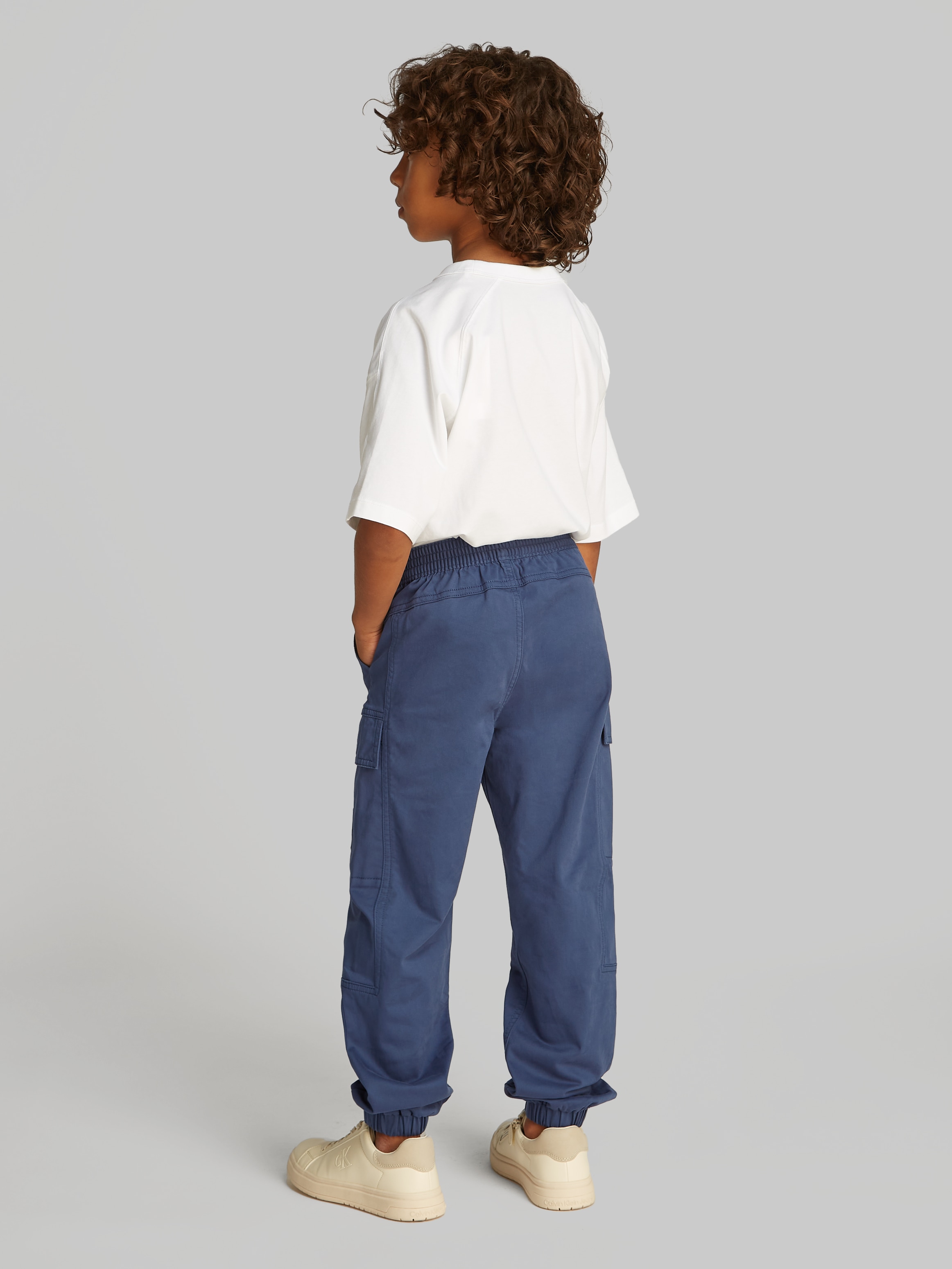 Calvin Klein Jeans Sweathose »ESSENTIAL WOVEN CARGO PANTS«, für Kinder bis 16 Jahre mit Logo-Print