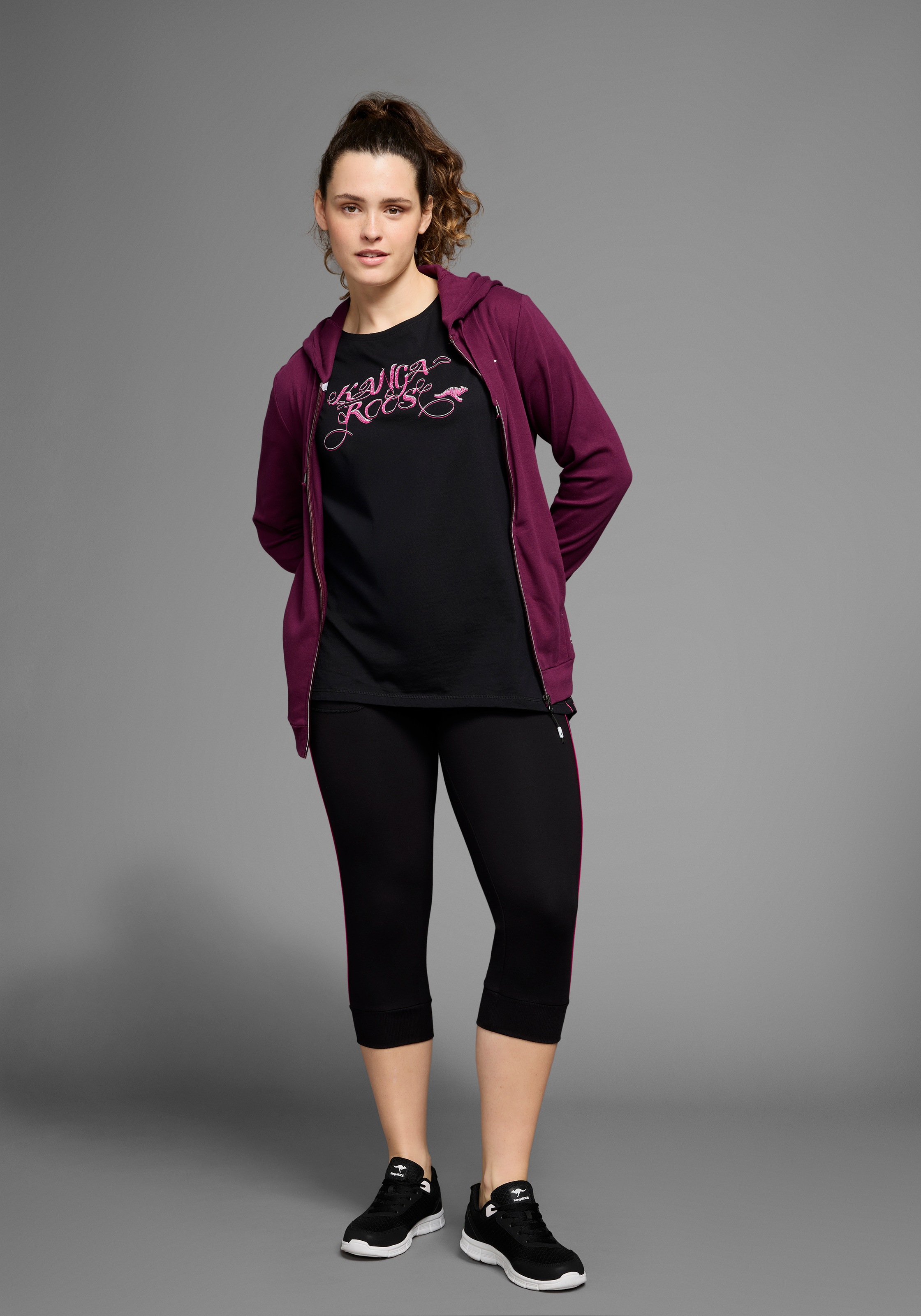 KangaROOS Longshirt, (Packung, 2 tlg., 2er-Pack), Kurzarm, figurumschmeichelnde Passform