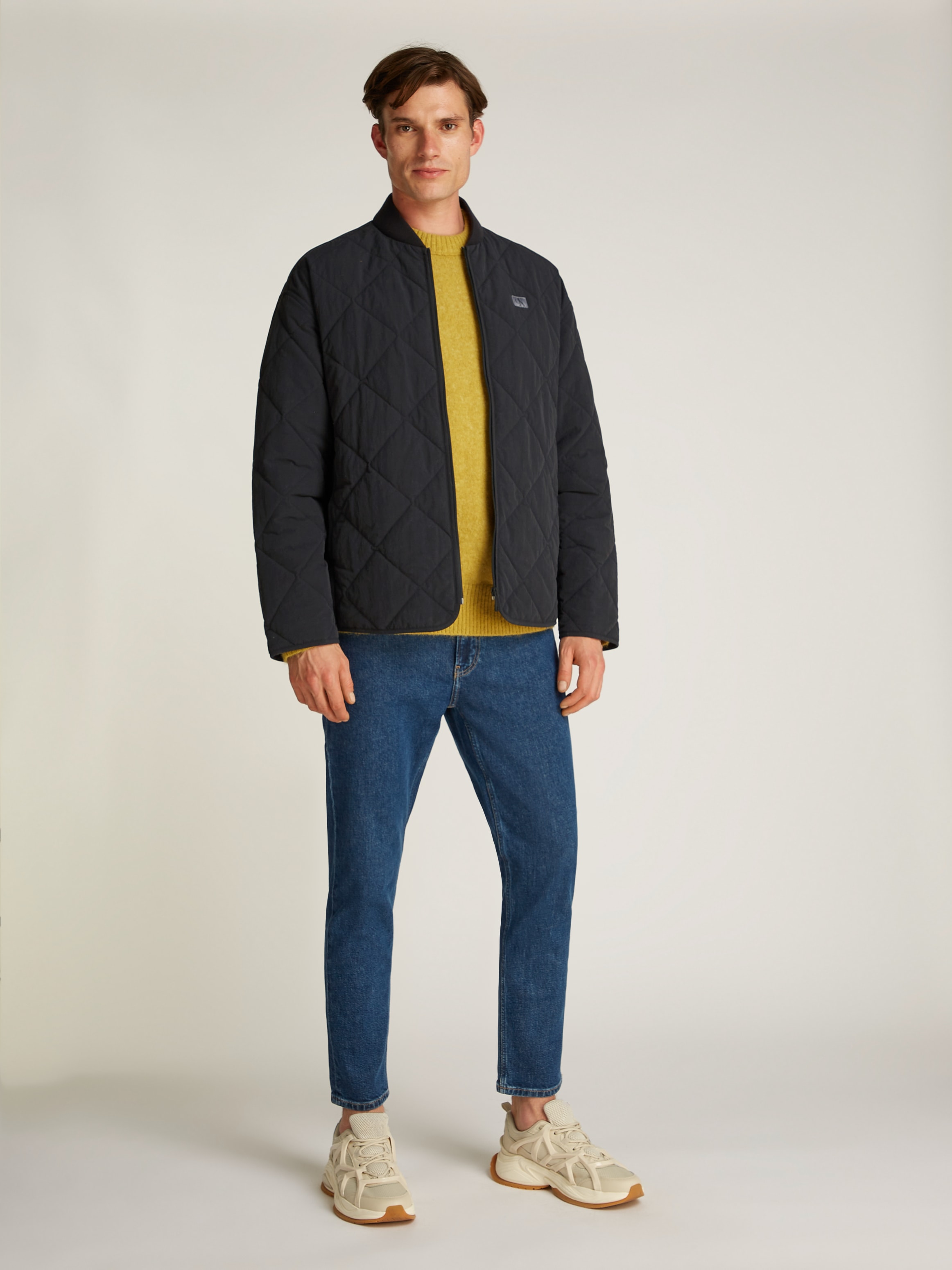 Calvin Klein Jeans Steppjacke »QUILTED JACKET«, Logopatch, Stehkragen