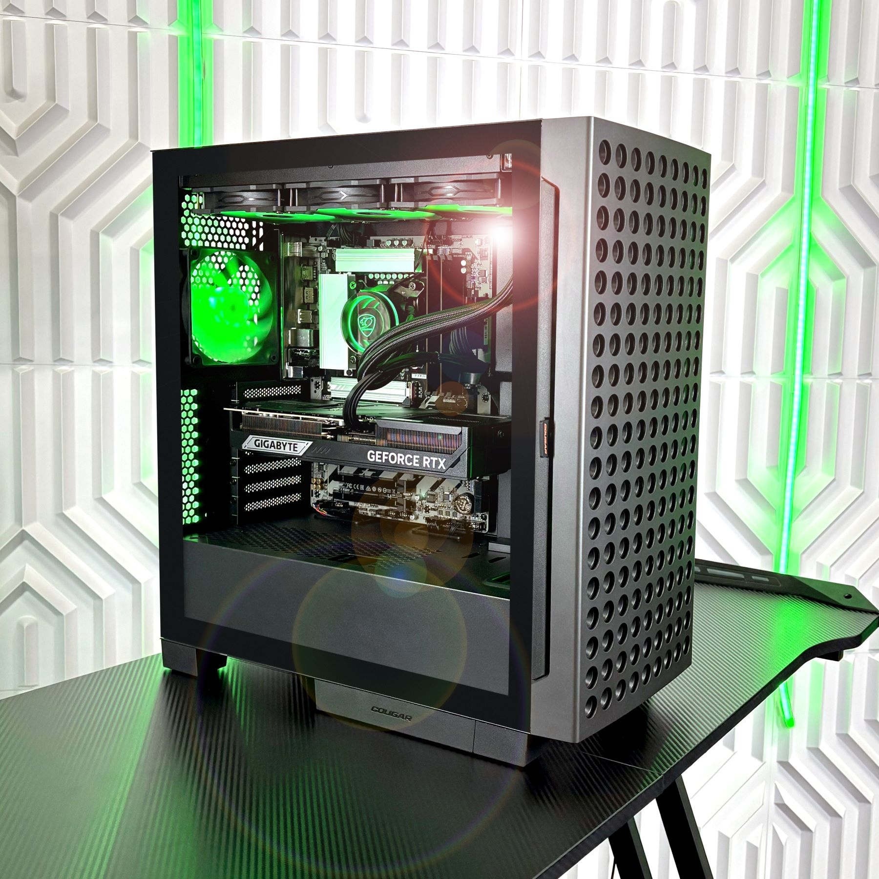 Cougar Gaming-PC »AIRFACE ECO BK 7513«, Windows 11, DDR5 RAM