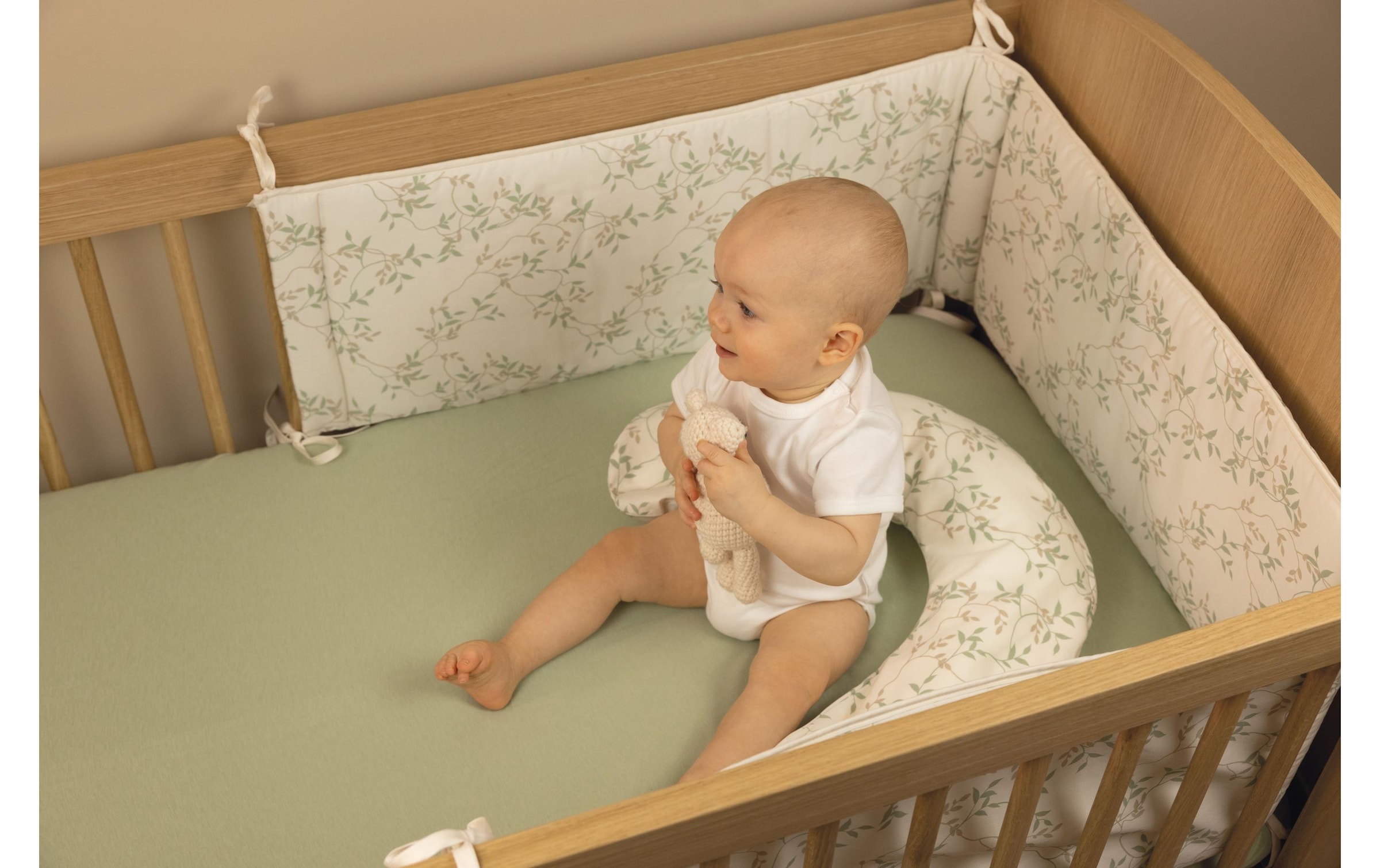 ZEWI bébé-jou Bettnestchen »Satin Snoozy Bear«