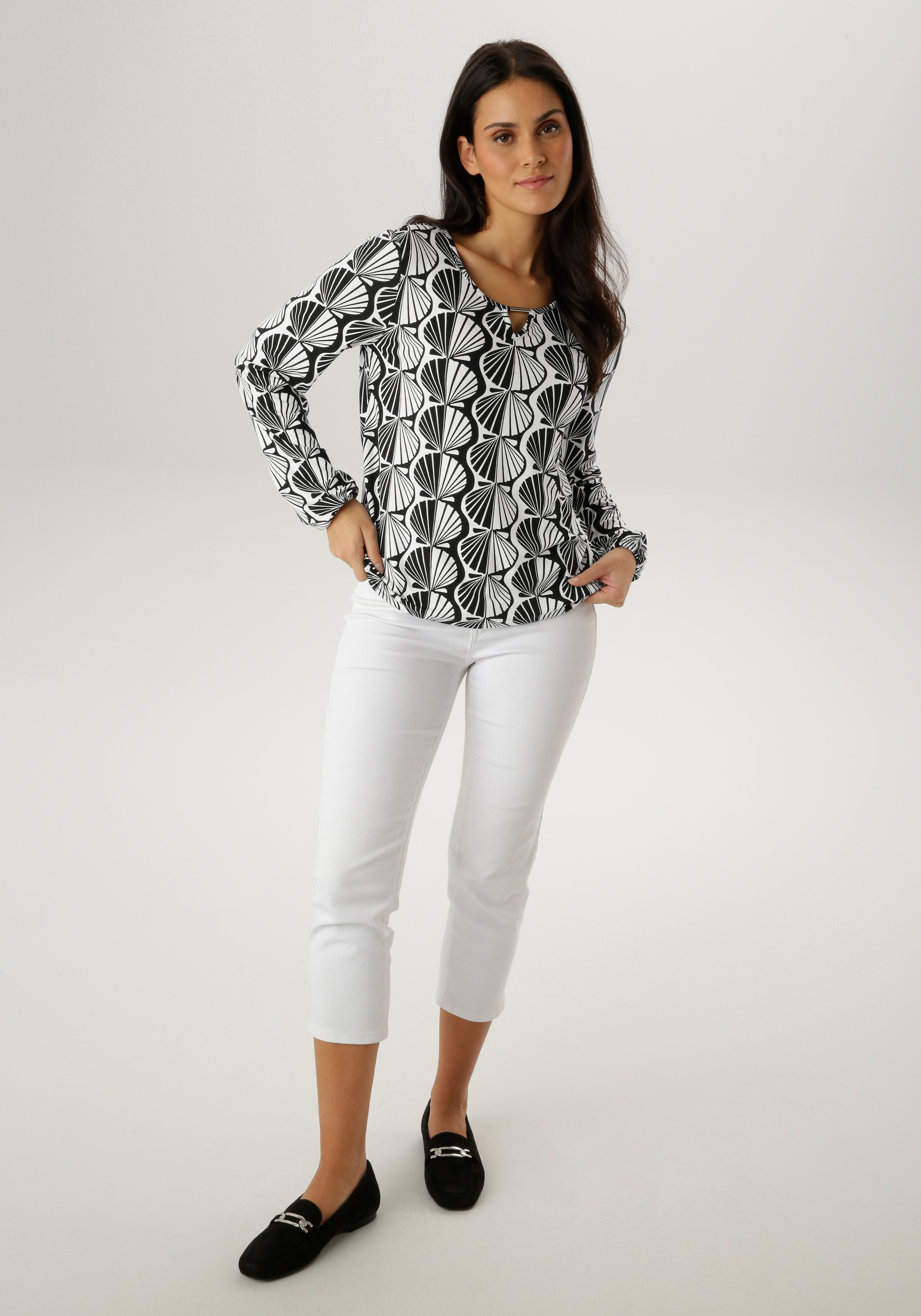 Aniston SELECTED Langarmshirt mit Cut-out und trendigen Grafikdruck - NEUE KOLLEKTION