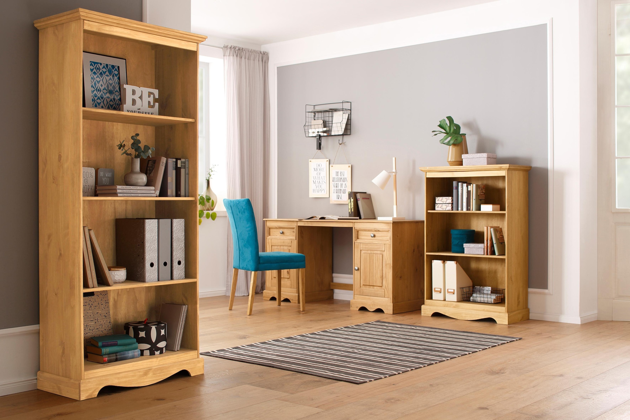 Home affaire Esszimmerstuhl »Colorado BESTSELLER Polsterstuhl«, (Set), 2 St., Luxus-Microfaser, Beine in eiche oder nussbaum. Im 2er, 4er oder 6er-Set