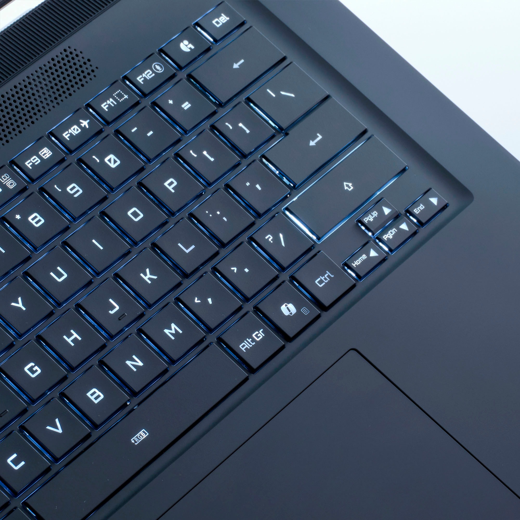 Gigabyte Gaming-Notebook »AERO X16 1VH93DEC64AH«, 40,6 cm, / 16 Zoll, AMD, Ryzen™ AI 7, GeForce RTX 5060, 1000 GB SSD