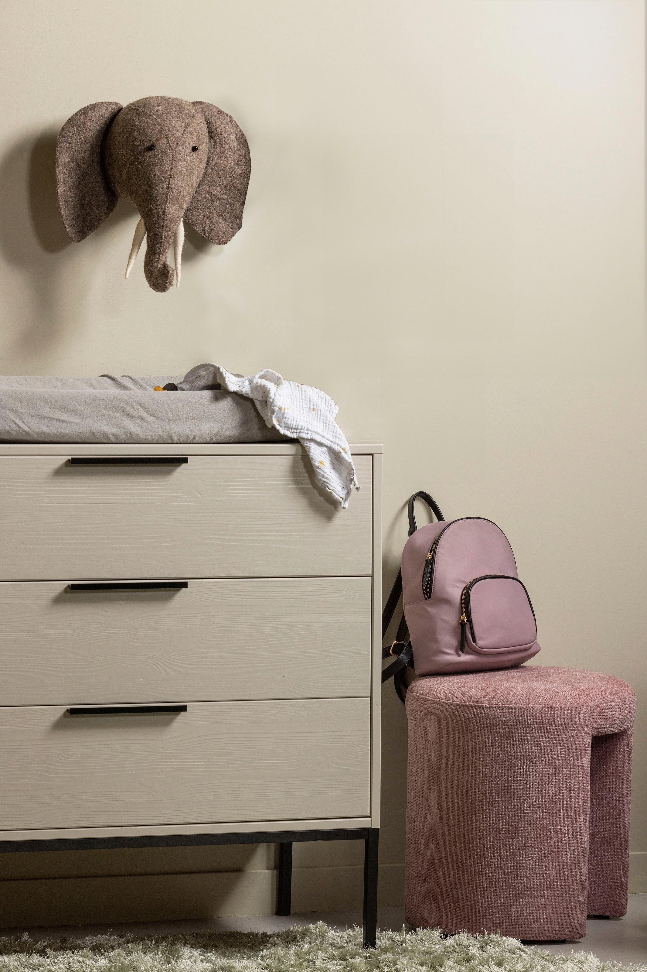 WOOOD Kommode »Adam FSC®-Kiefernholz gebürstet mit Metallgriffen, H93 x B94 x T52 cm« Tragkraft 15 kg pro Auszug, Schutzlackierte Oberfläche, Metallgestell