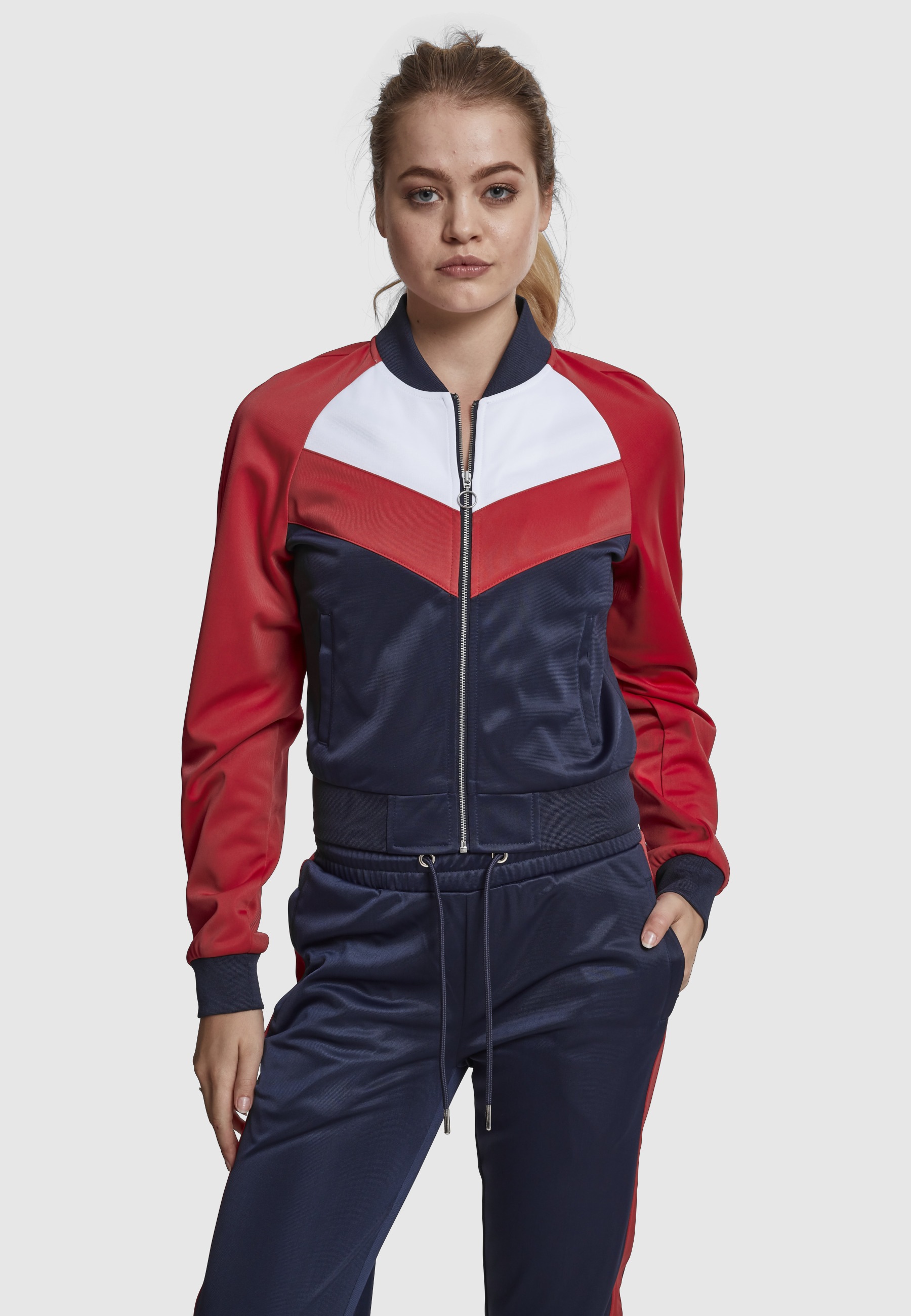 URBAN CLASSICS Allwetterjacke »Urban Classics Damen Ladies Short Raglan Track Jacket« 1 Stk. tlg. ohne Kapuze