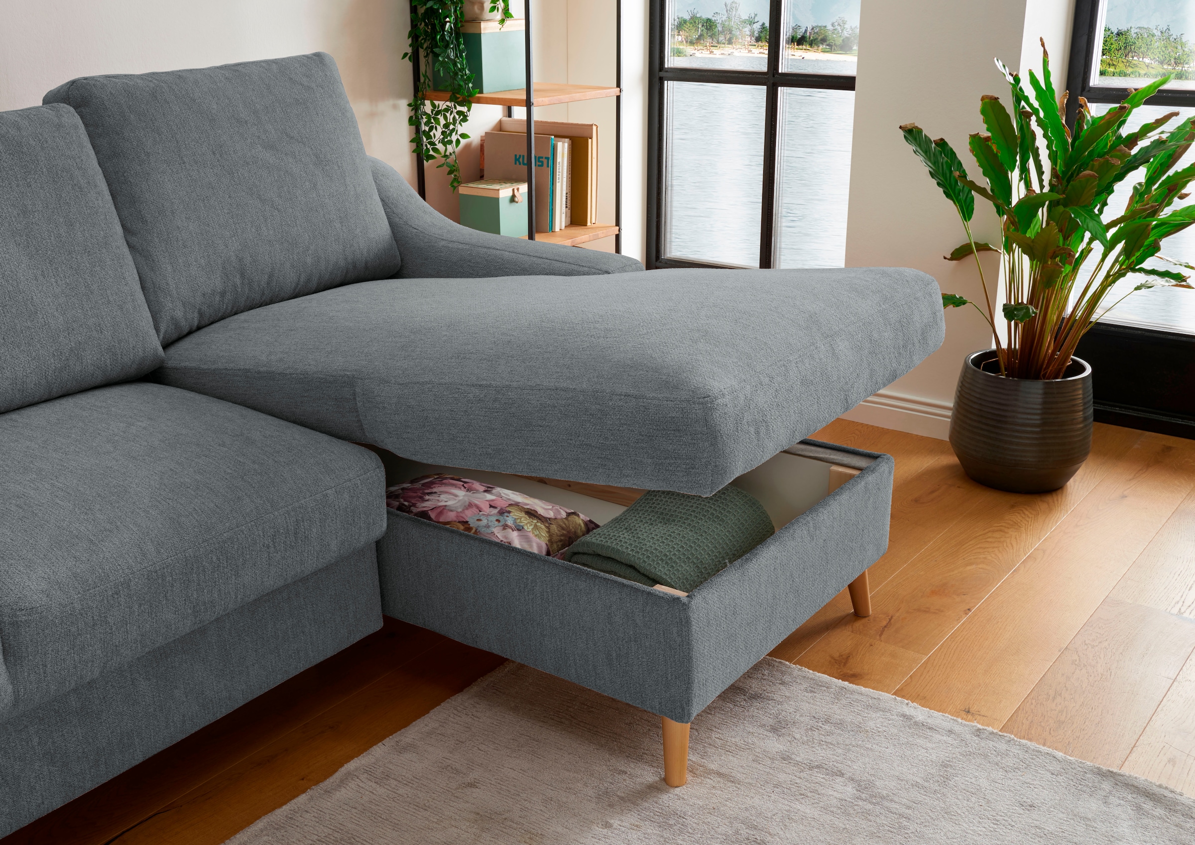 INOSIGN Ecksofa »Valentina L-Form«, 2 Zierkissen, mit Seitentasche, ausziehbarer Liegefläche, Bettkasten