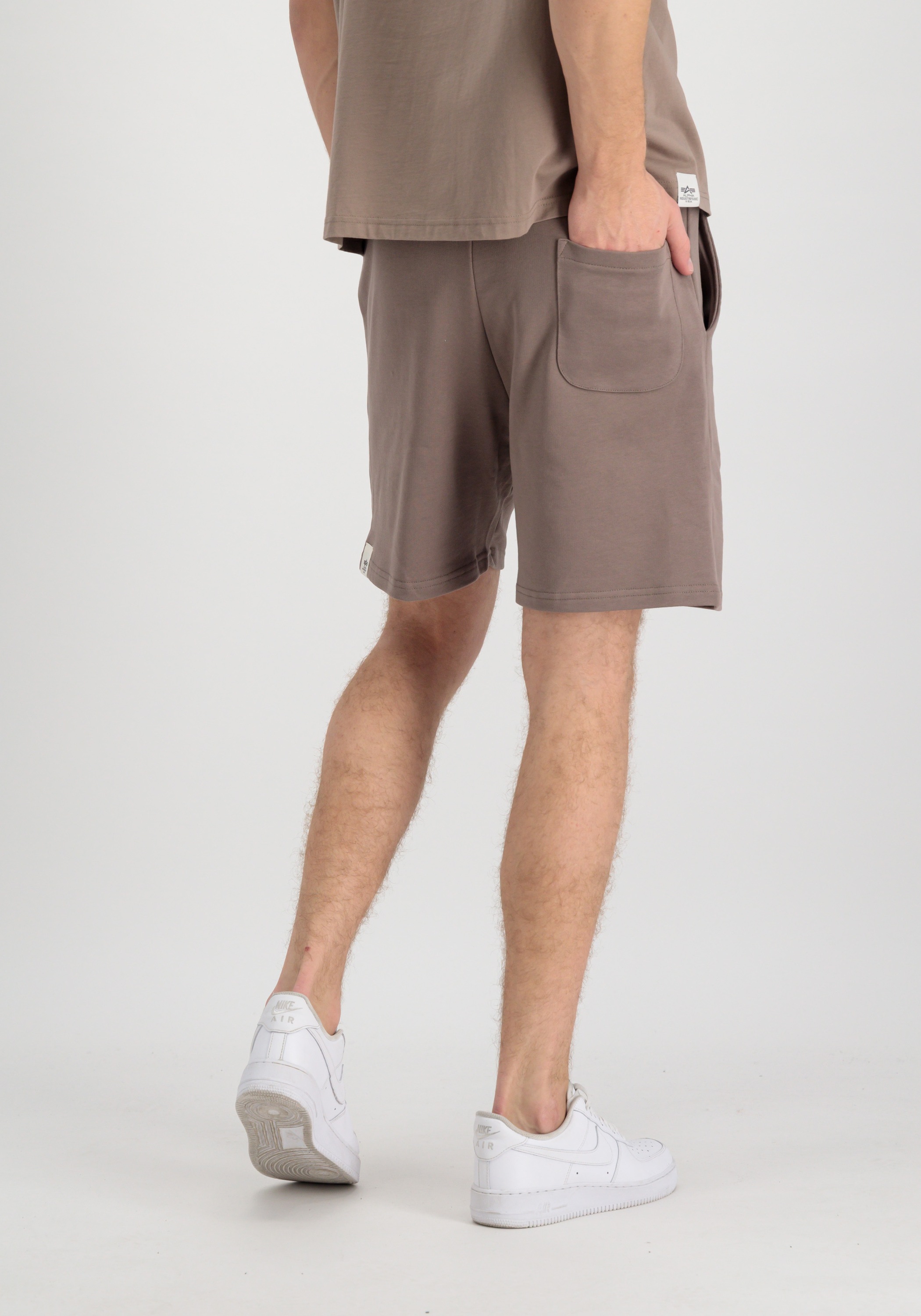 4. Bild von Alpha Industries Sweatshorts »ALPHA INDUSTRIES Men - Shorts Organics Jogger Short«