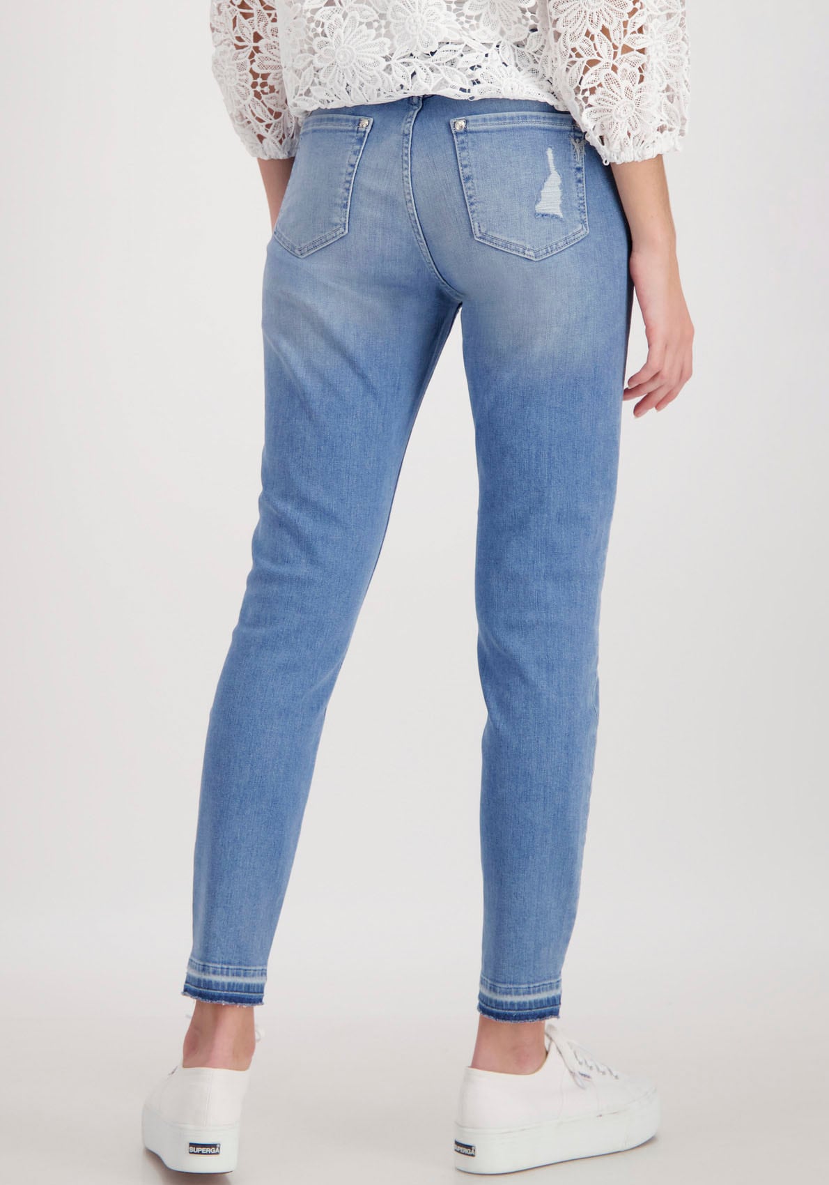 mit bei und Schmuck Monari Destroyed-Look im Perlen Slim-fit-Jeans, online