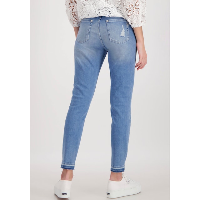 Monari Slim-fit-Jeans, im Destroyed-Look mit Perlen und Schmuck online bei