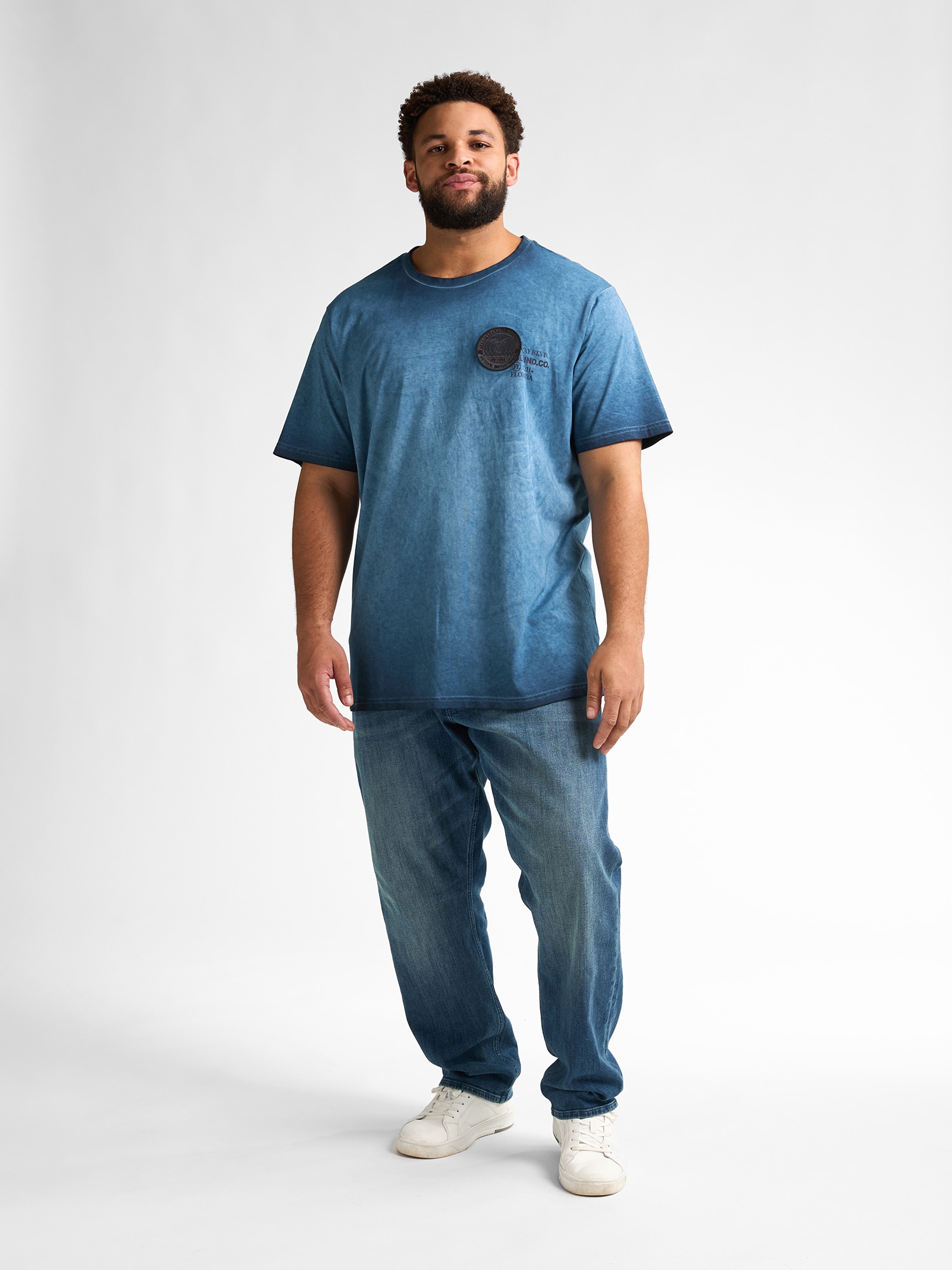 Petrol Industries Rundhalsshirt mit Logo Stickerei