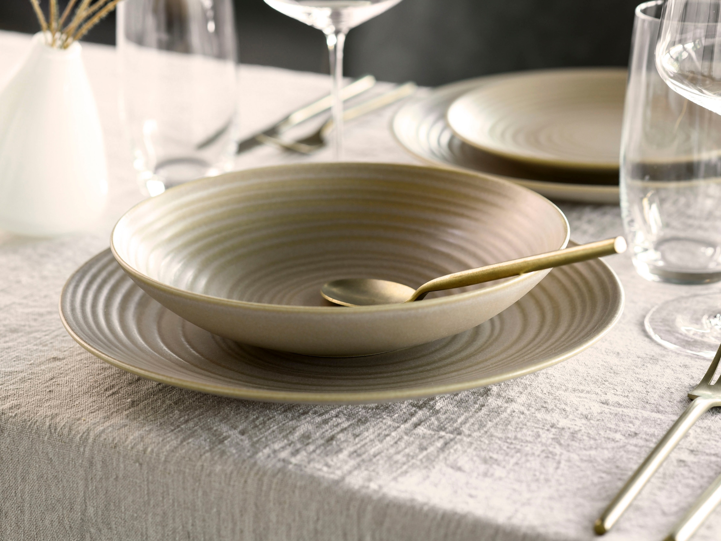 CreaTable Tafelservice »Lava Stone Sand«, (Set, 12 tlg.), robuste, kratzfeste, seidenmatte Glasur