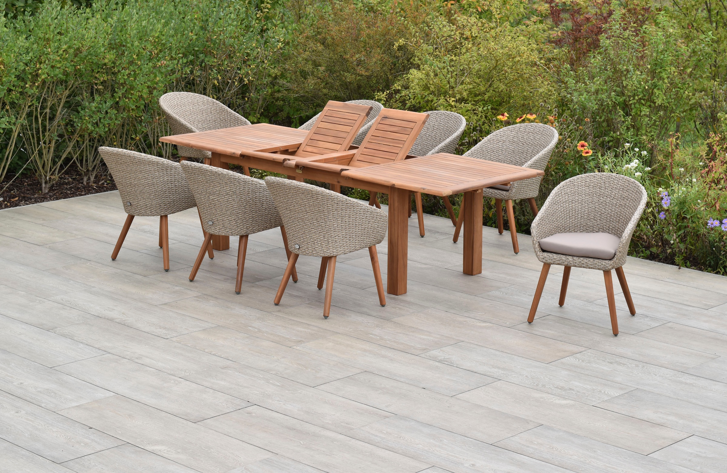 MERXX Garten-Essgruppe »»Arrone««, (Set, 9 tlg., Tisch doppelt ausziehbar: 100x 180/220/260x 75 cm), Sesselbeine aus Akazienholz, Beine 9x9 cm, Tischplatte 3 cm