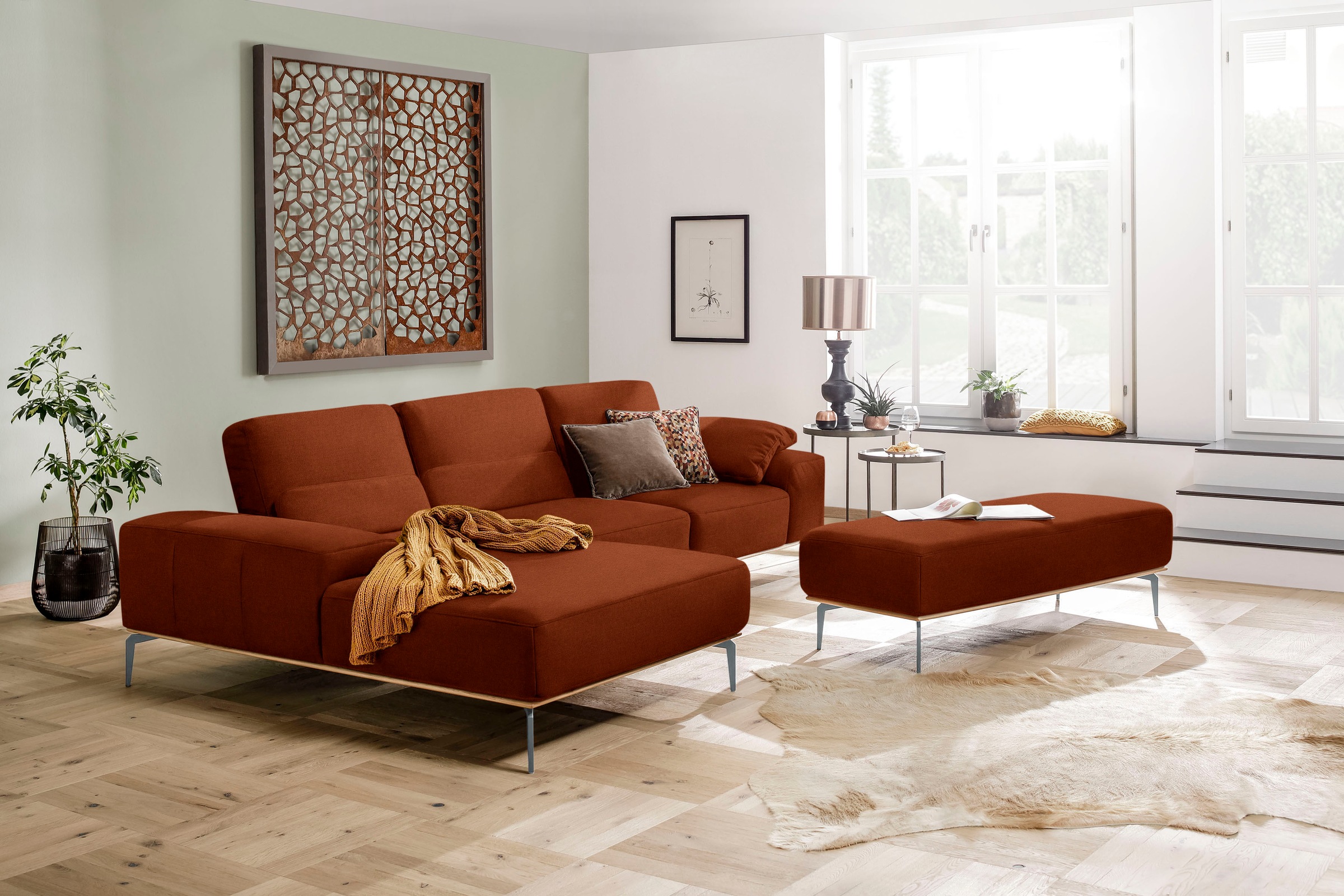 W.SCHILLIG Ecksofa »run, Designsofa mit tollem Sitzkomfort, bequem, L-Form«, mit elegantem Holzsockel, Füße in Silber matt, Breite 319 cm