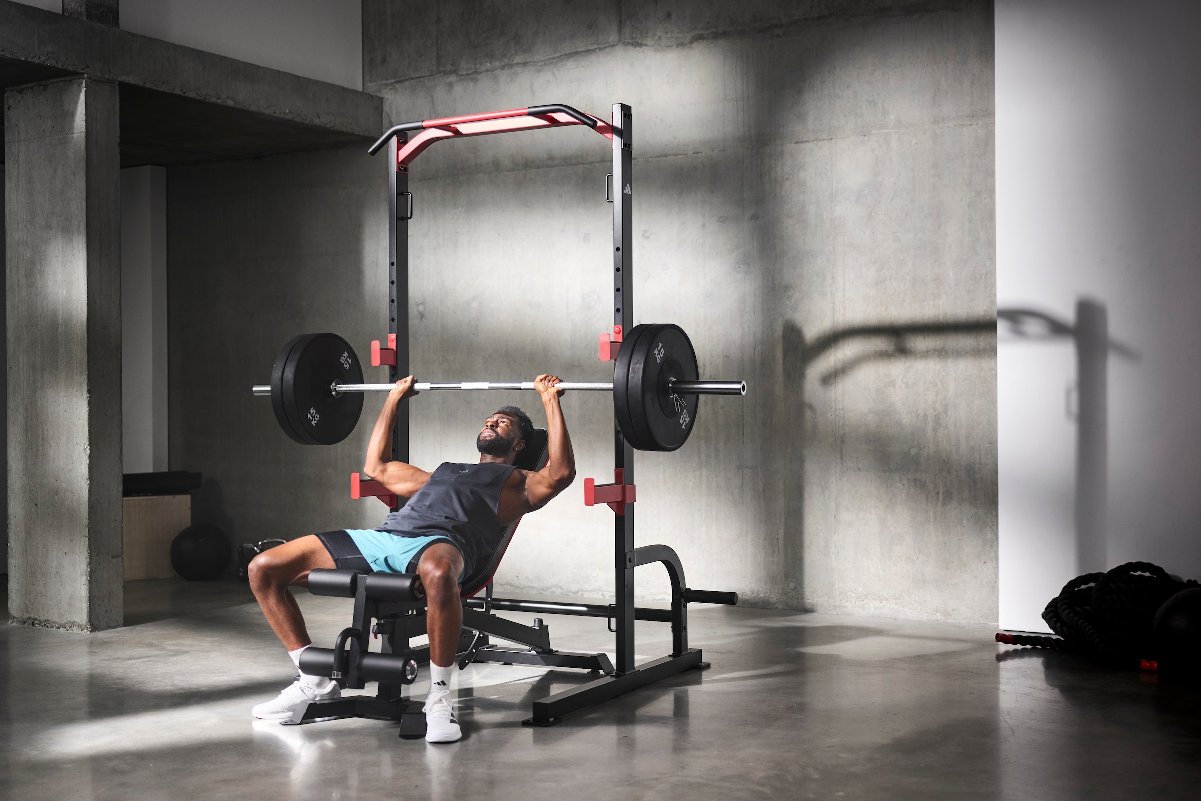 adidas Performance Power Rack »adidas Power Rack« Stabiles Power Rack mit Klimmzugstange, Band-Ankern und Scheibenablage