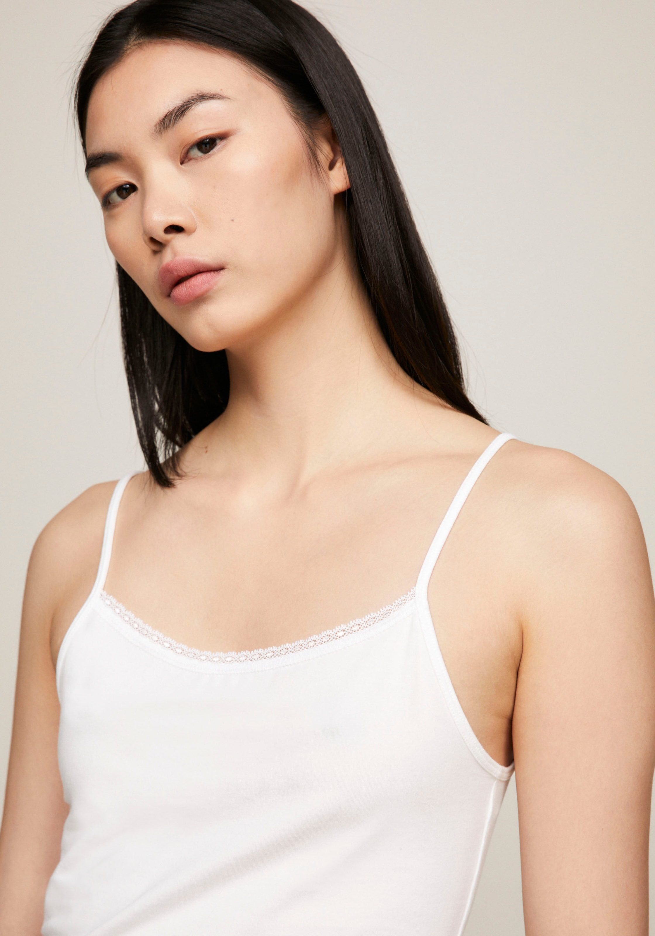 Tommy Hilfiger Underwear Spaghettitop »2 PACK CAMI WITH LACE«, (Packung, 2er-Pack), verstellbare Träger, Spitzenbesatz am Ausschnitt