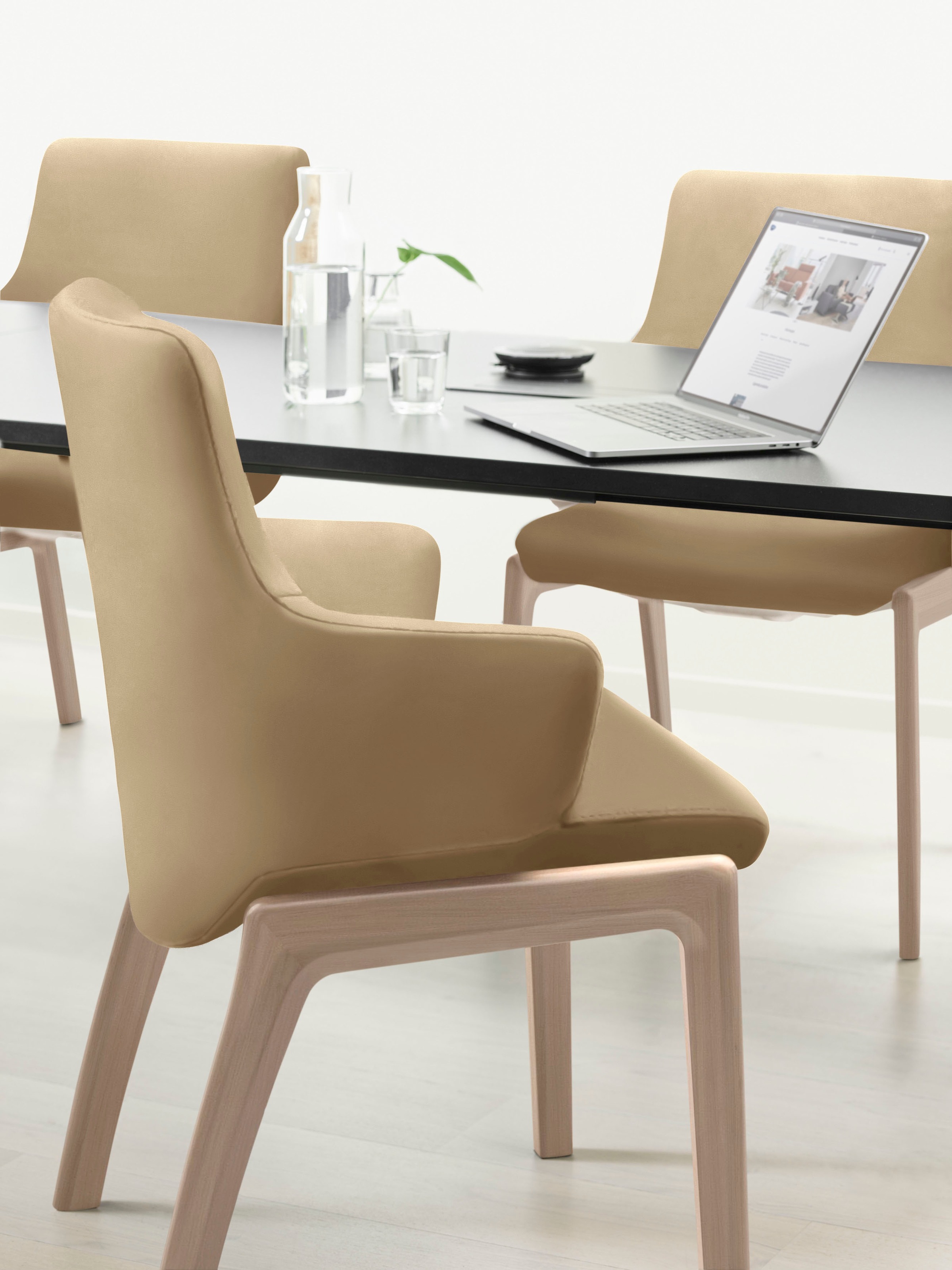 Stressless® Polsterstuhl »Laurel«, Leder PALOMA, Low Back mit Armlehne, Größe L, mit abgerundeten Beinen in Eiche natur