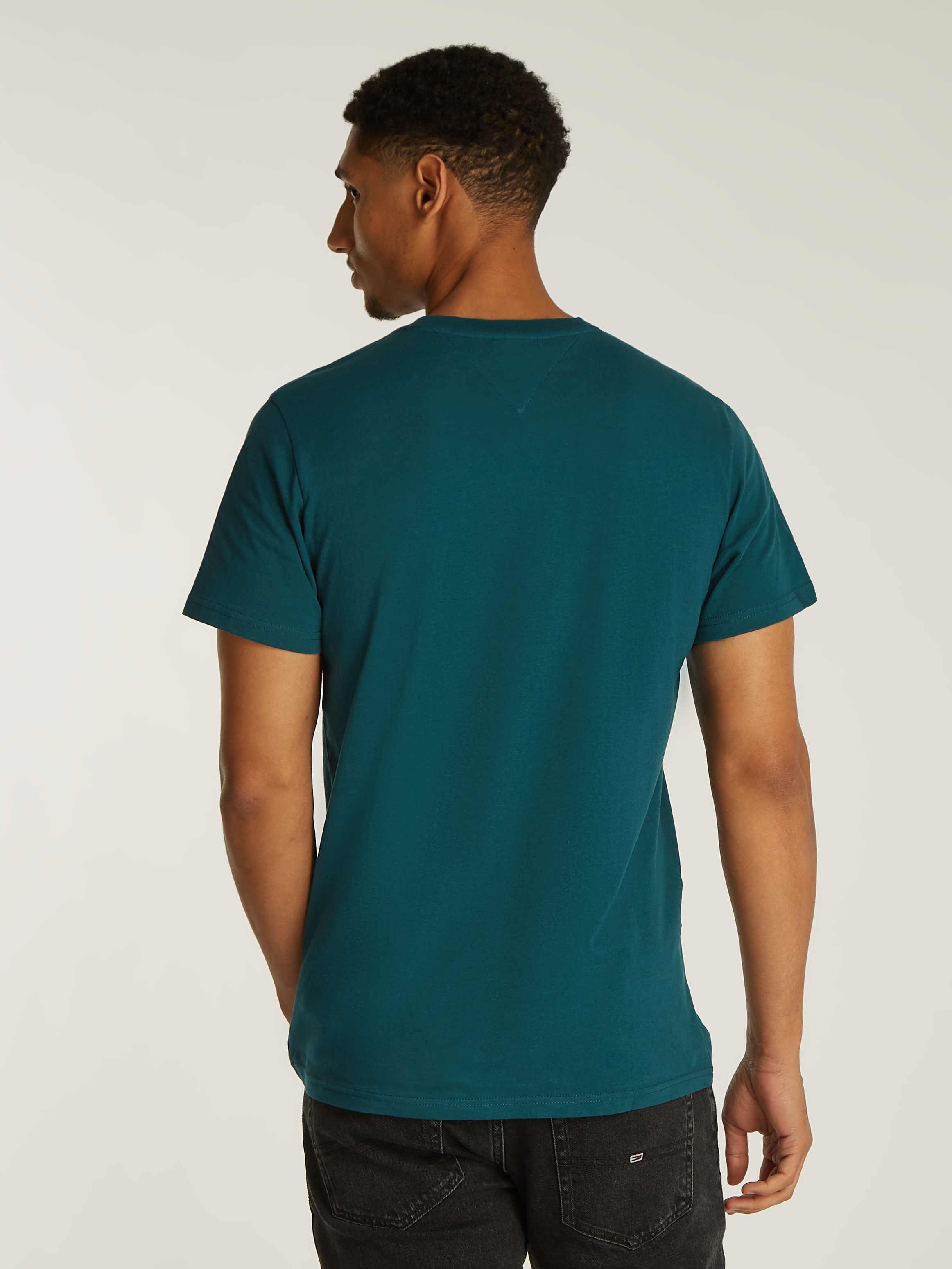 Tommy Jeans T-Shirt »TJM SLIM LINEAR CHEST TEE EXT«, mit Logoschriftzug