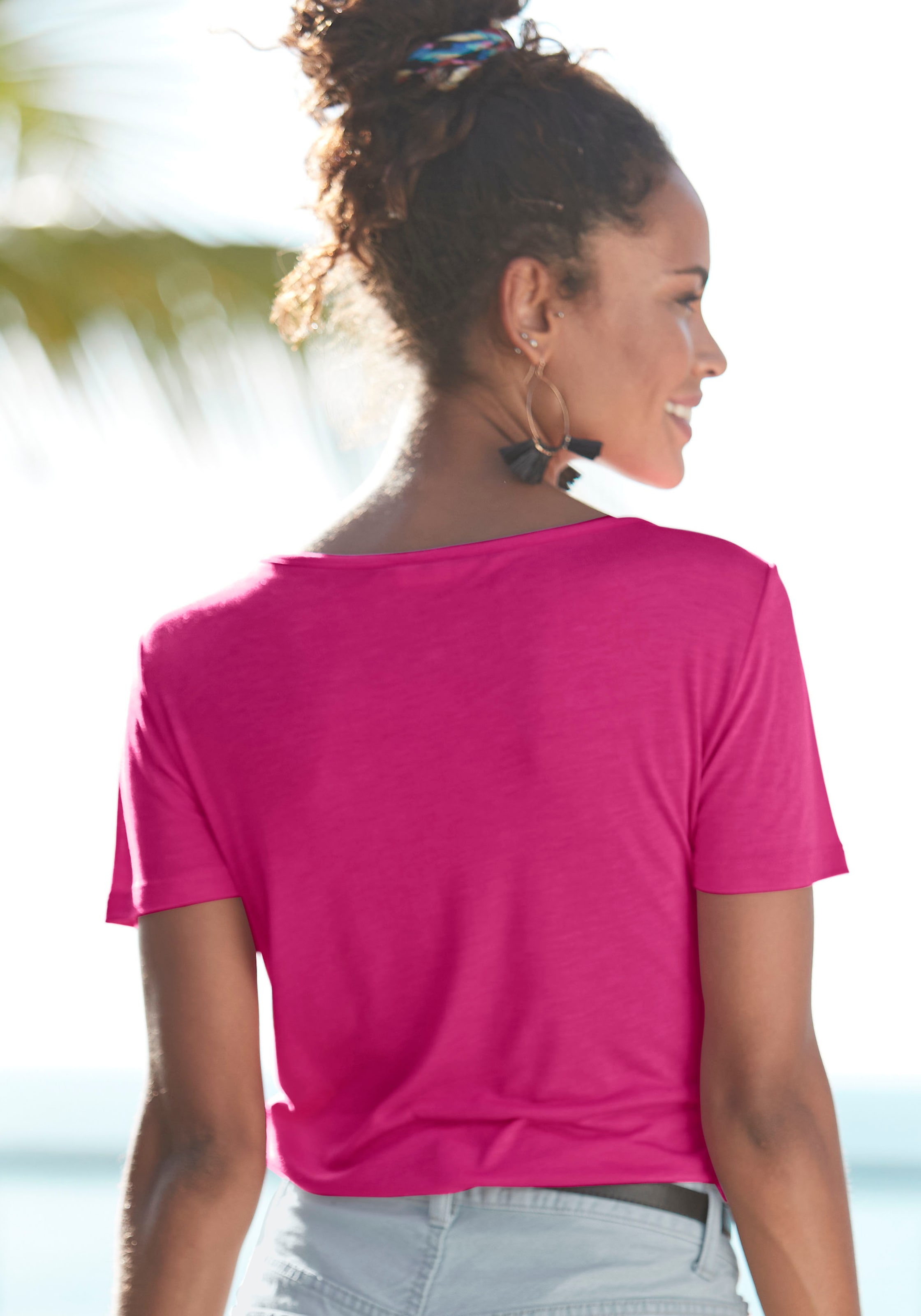 Buffalo Kurzarmshirt, mit Cut-outs vorne, T-Shirt, lockere Passform