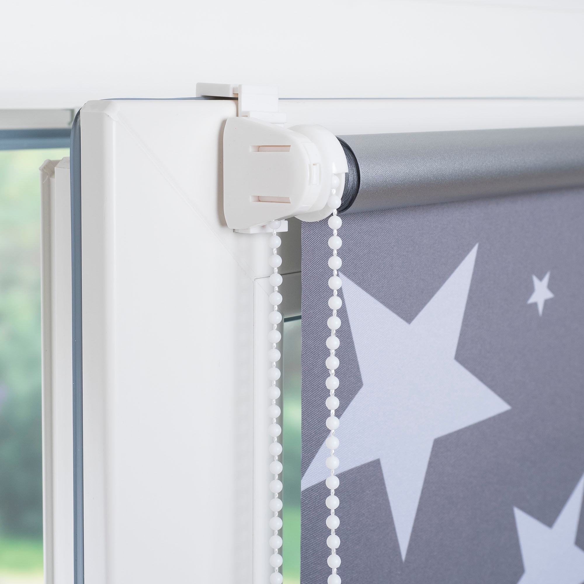 Liedeco Seitenzugrollo »Druckdesign Sterne« verdunkelnd energiesparend ohne Bohren freihängend Klemmfix Rollo Design Sterne