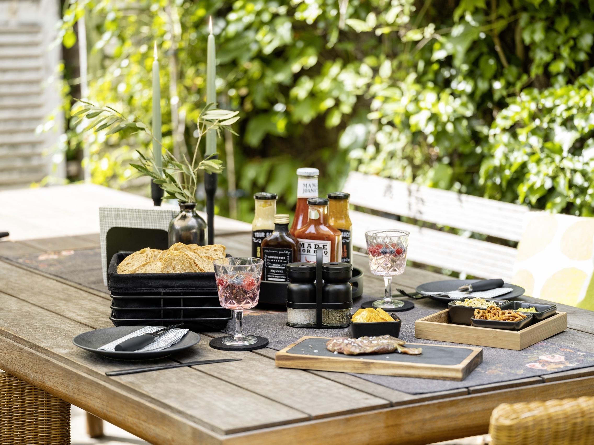 WENKO Dipschale »Modell Elo« 5 tlg. aus Massivholz Schale aus Keramik; Tablett aus Akazienholz