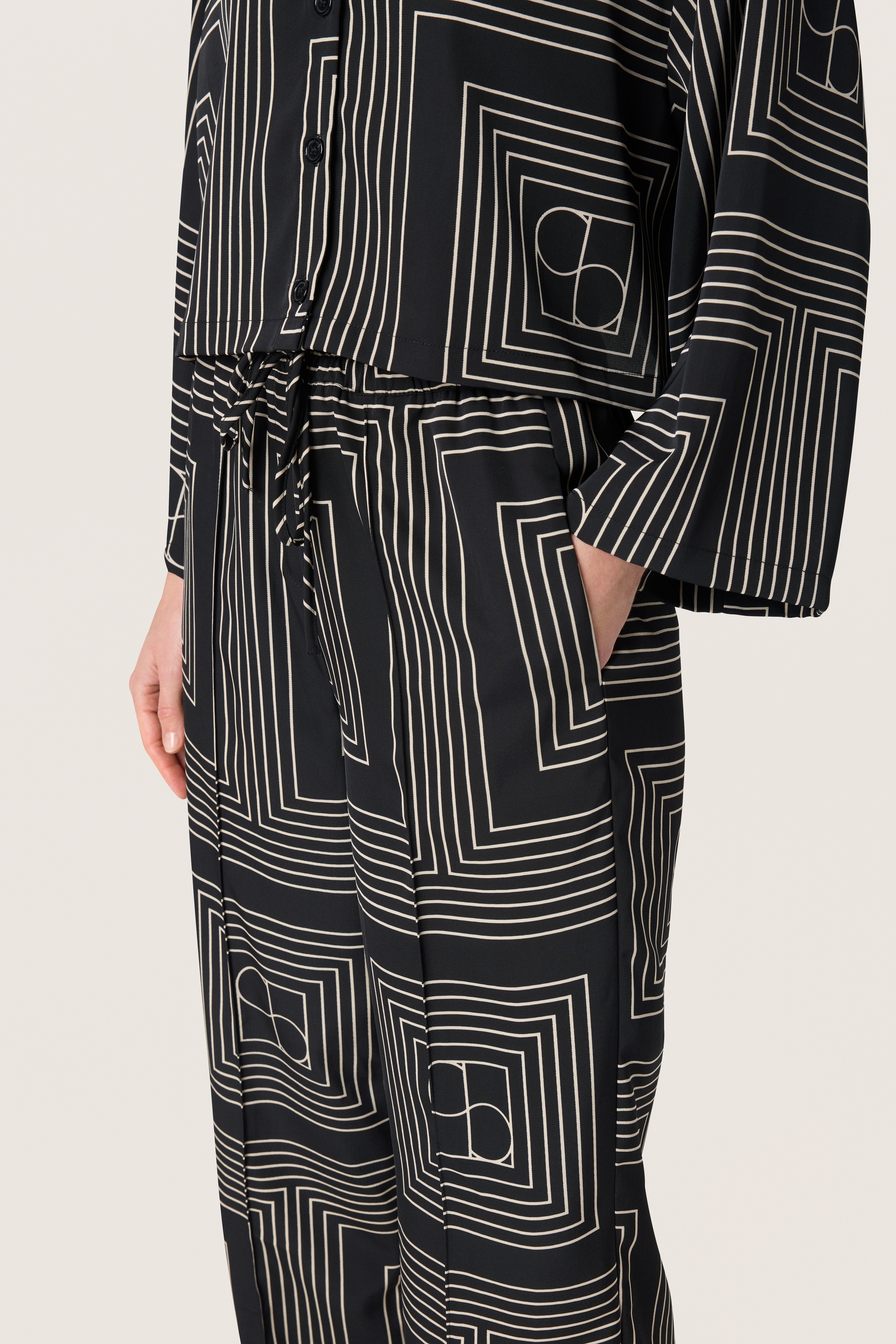 SOAKED IN LUXURY Stoffhose »Casual Hose SLTopaz«