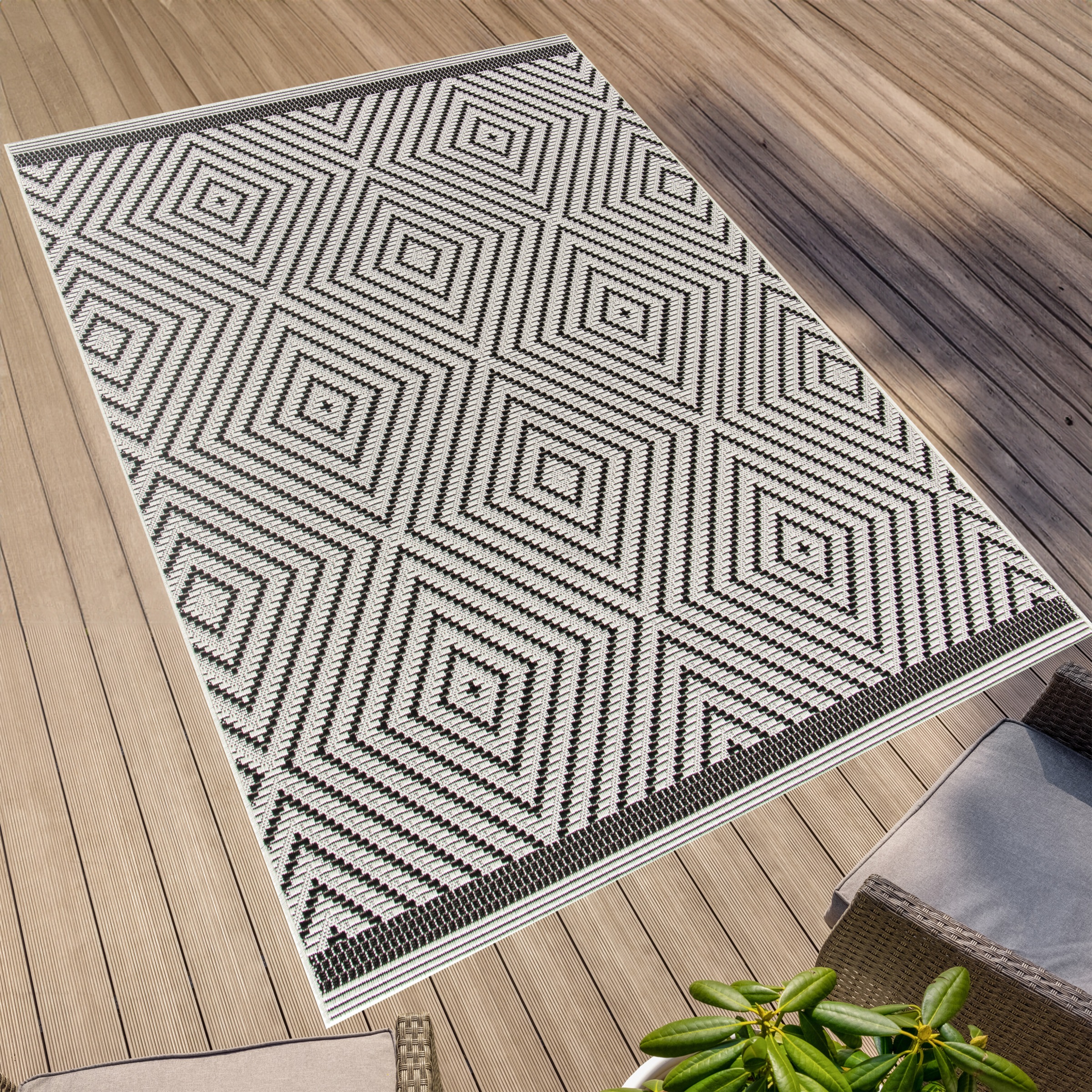Primaflor-Ideen in Textil Teppich »Outdoorteppich GRANADA - Geo«, rechteckig, 4 mm Höhe, Flachgewebe, Rauten, In- und Outdoor geeignet, für Balkon & Terrasse