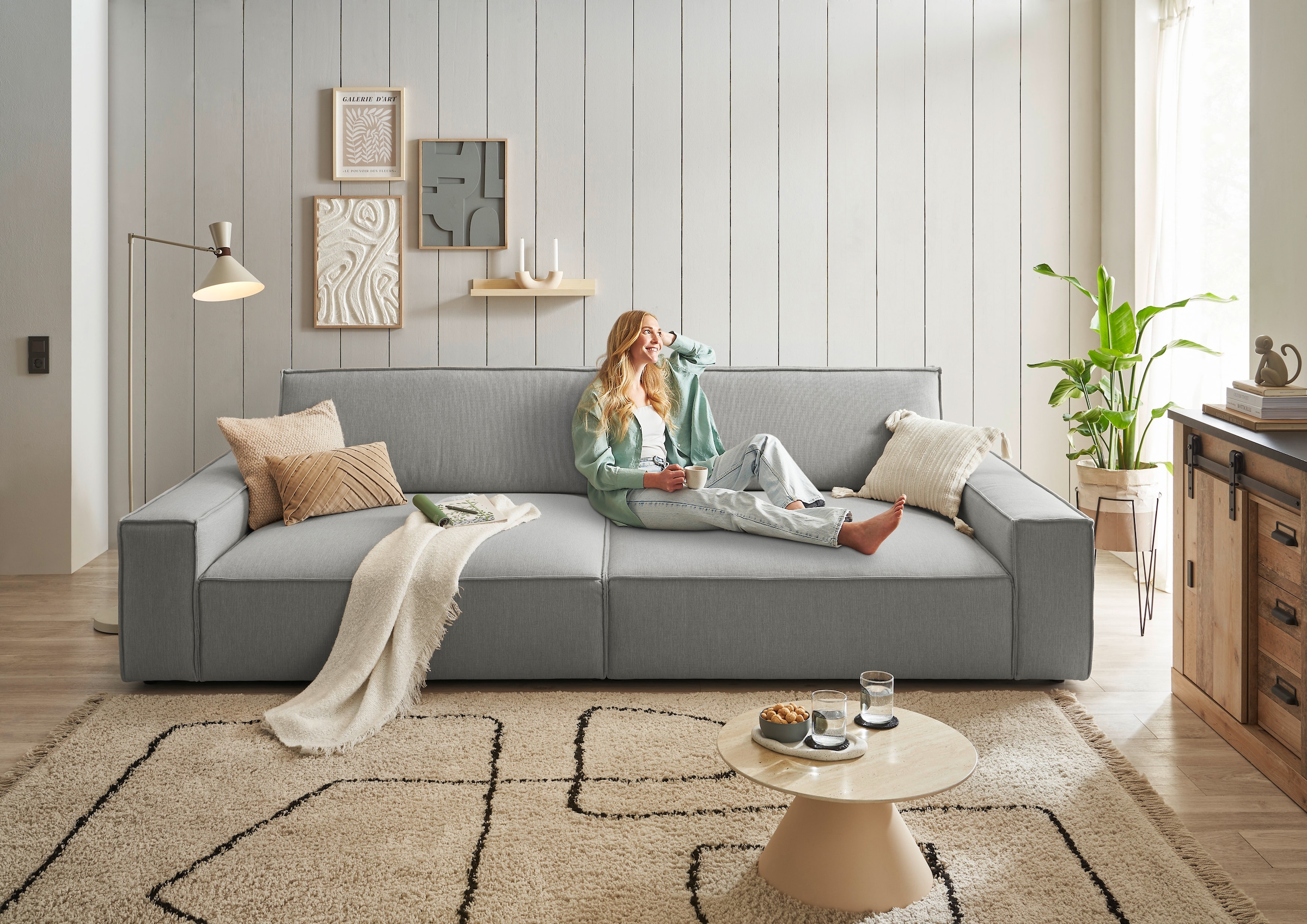 Home affaire Big-Sofa »NEU: SHERWOOD XXL, Big-Sofa (316cm), extra tiefe Sitzfläche 95 cm«, bequemer Sitzkomfort, Cord u. Leinenoptik, Kedernaht