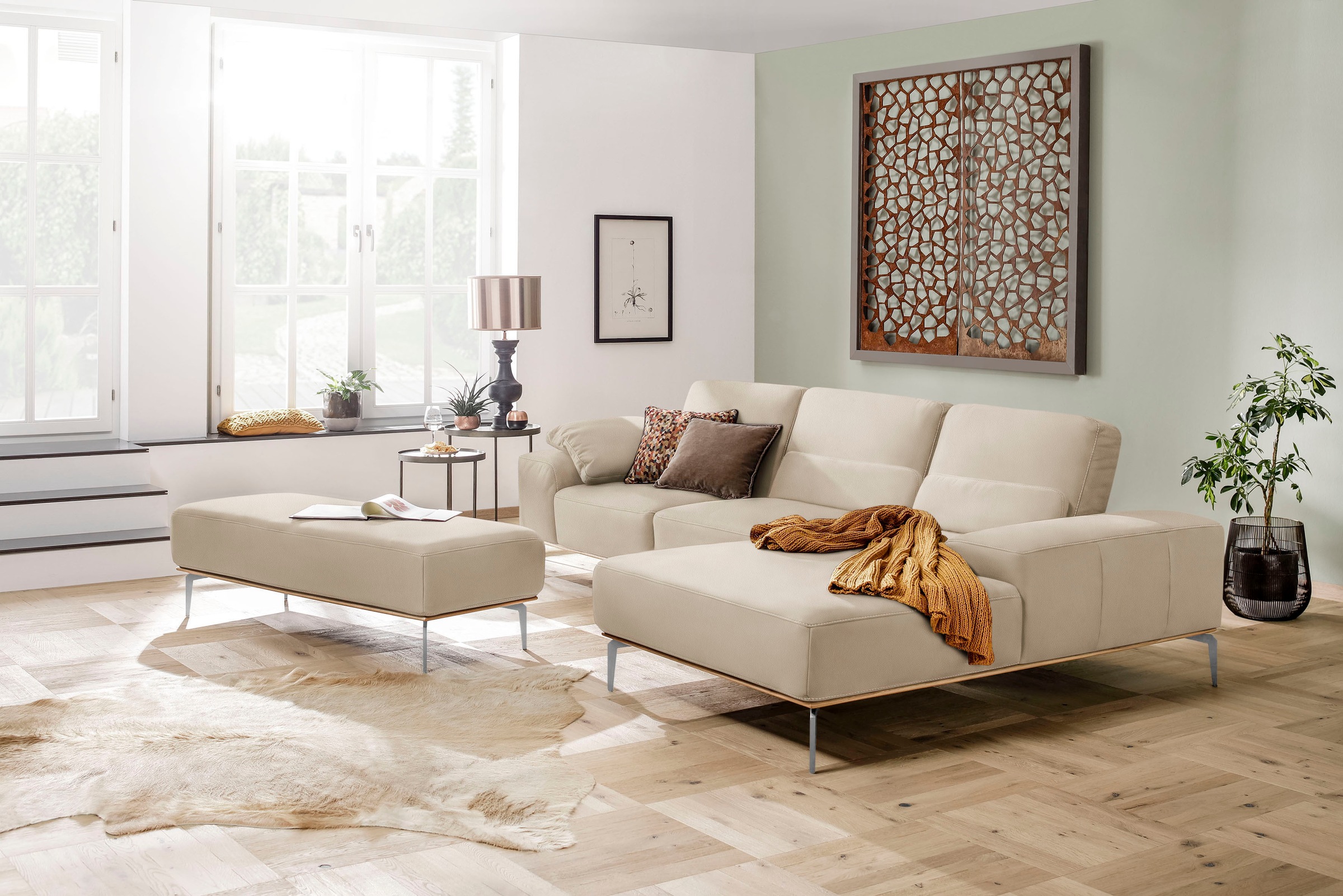 W.SCHILLIG Ecksofa »run, Designsofa mit tollem Sitzkomfort, bequem, L-Form«, mit elegantem Holzsockel, Füße in Chrom glänzend, Breite 319 cm