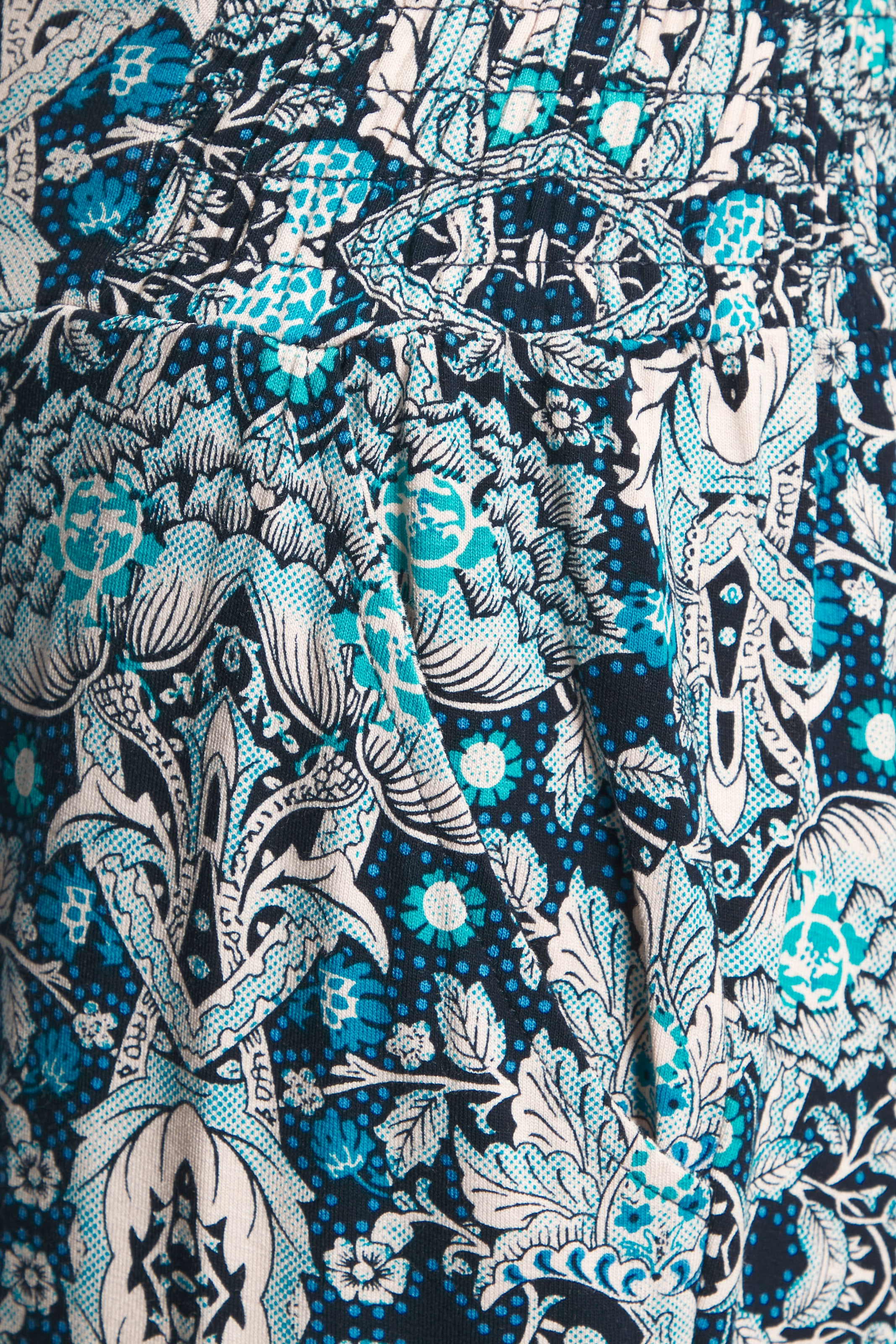 LASCANA Strandhose, mit Ethnoprint und Taschen, Sommerhose, Jerseyhose