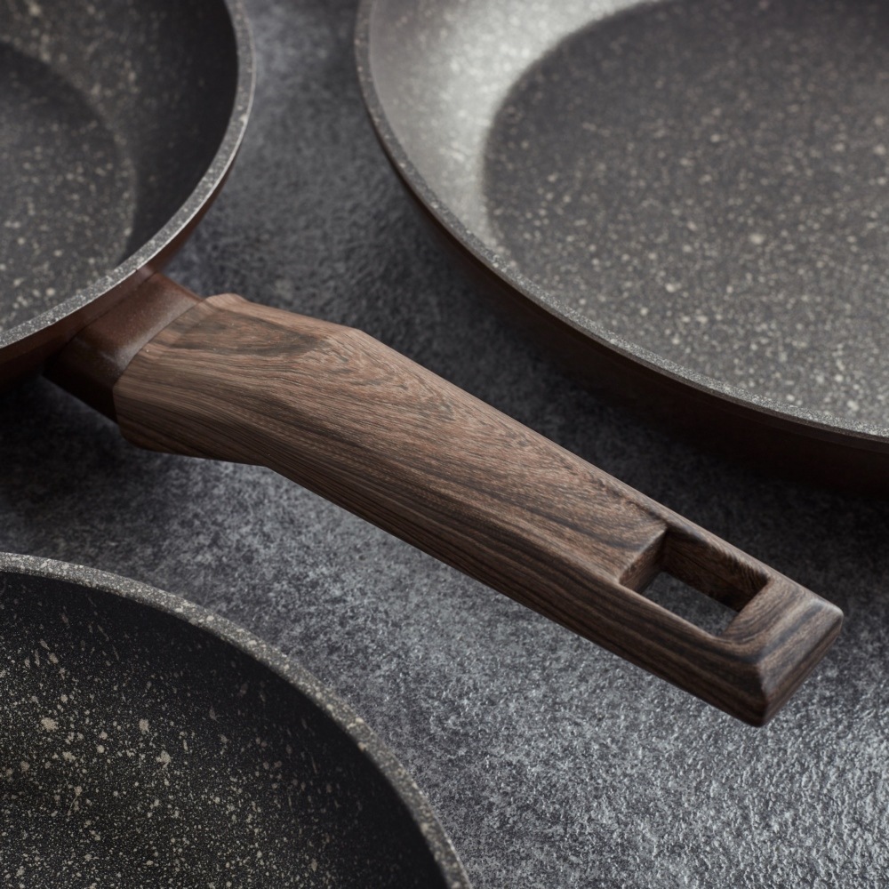 RESTO Kitchenware Crêpepfanne »Carina, Pfannkuchenpfanne mit holzähnlichem Soft-Touch-Griff«, Aluminium, (1 tlg.), mit Marmor-Antihaftbeschichtung, 4-lagig, für alle Herdarten geeignet