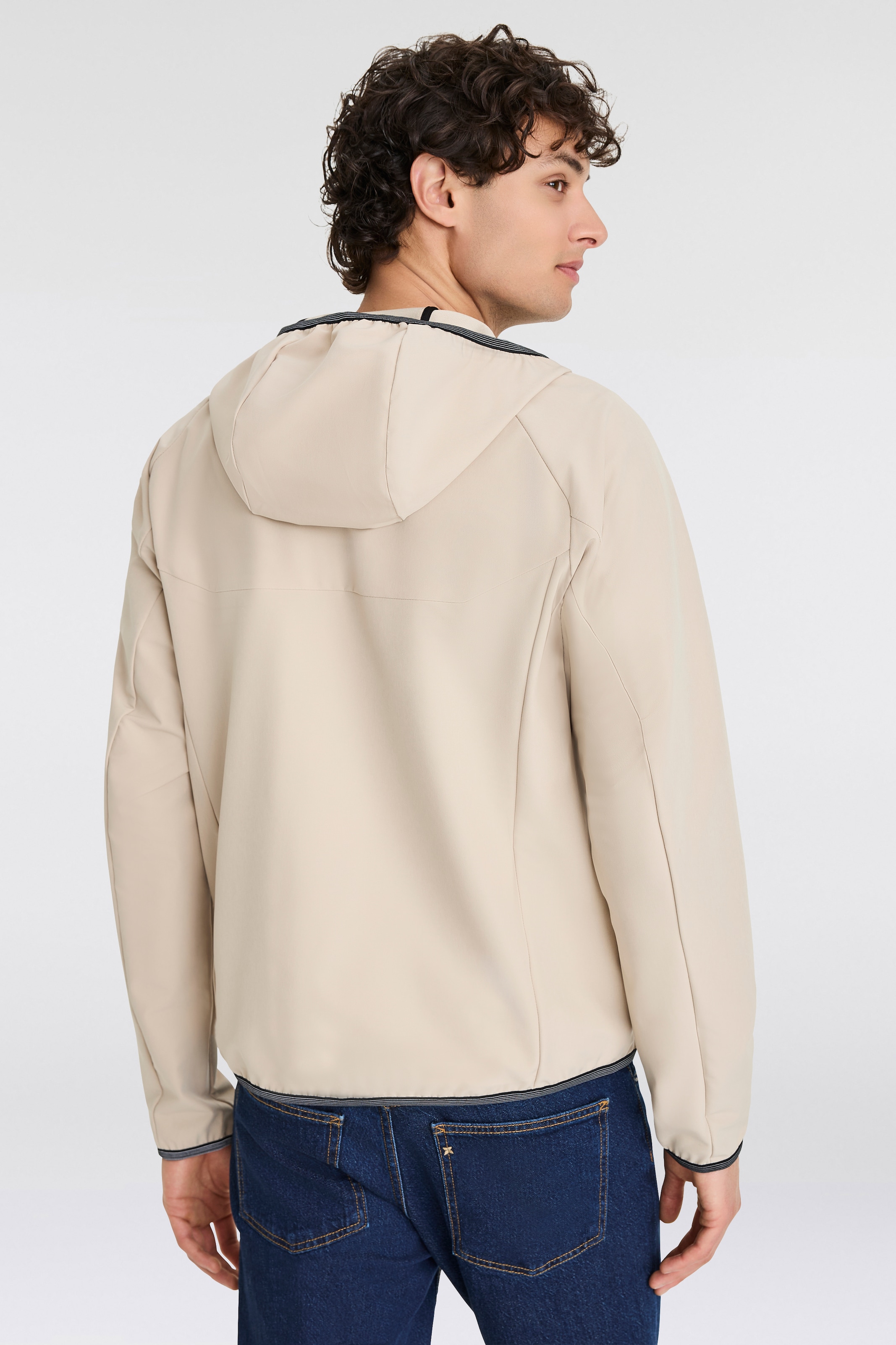 BOSS GREEN Funktionsjacke »L Commuter«, mit Kapuze, mit gummiertem Markenlabel