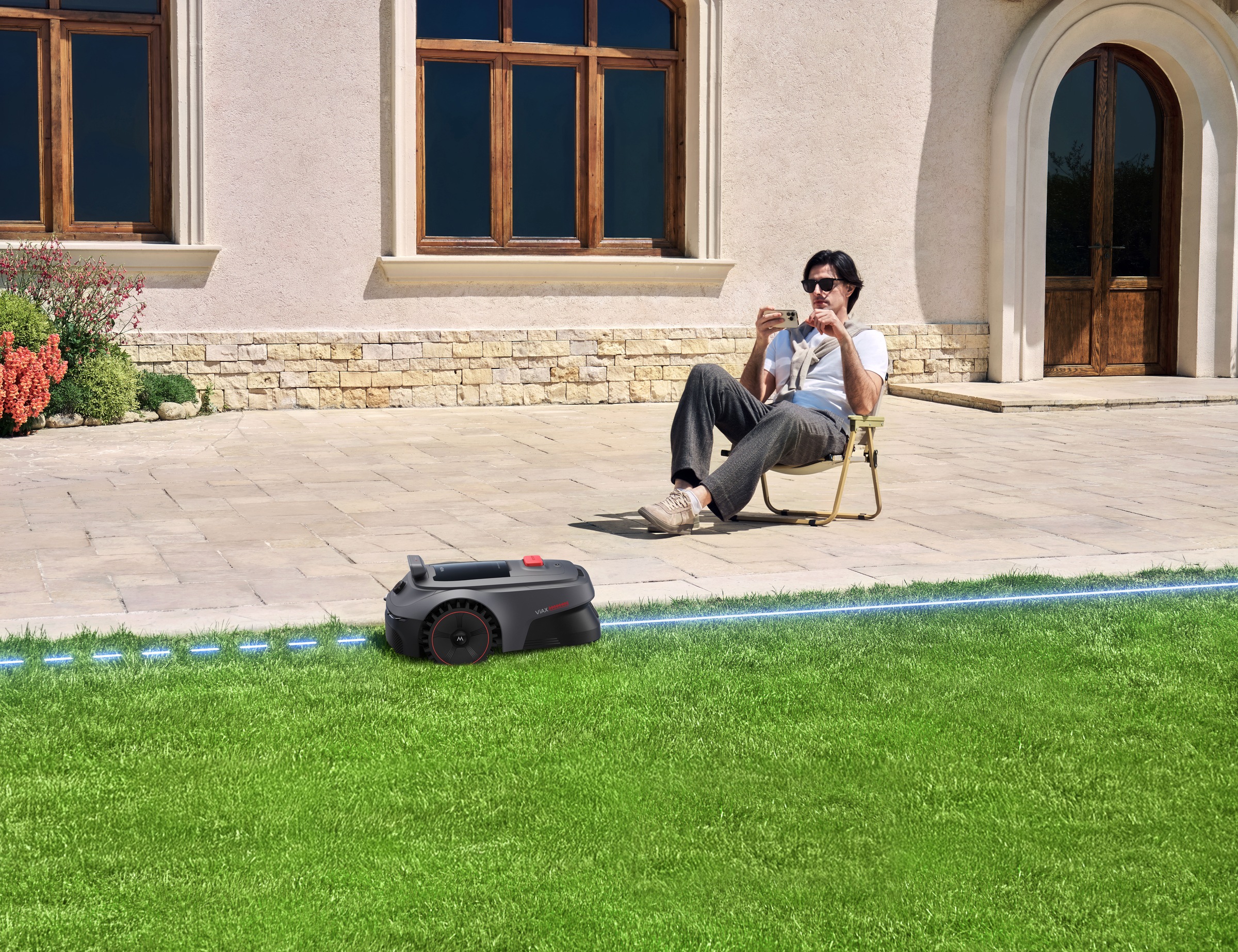 Mova Rasenmähroboter »Viax 500«