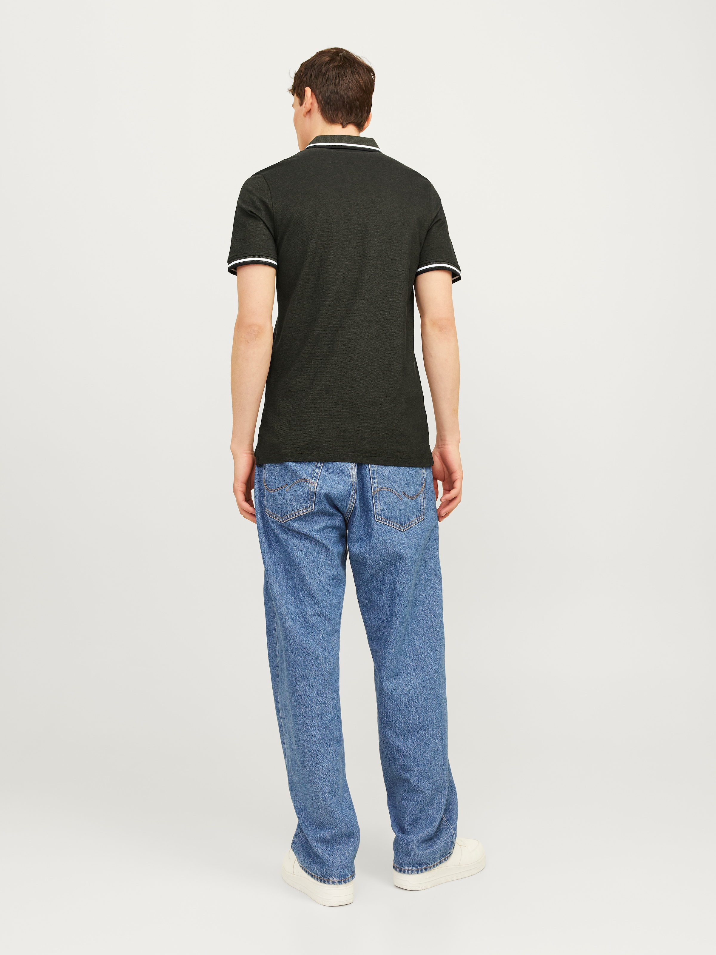 Jack & Jones Poloshirt »JJEPAULOS im Doppelpack mit Logostickerei und Komfort« Packung, 2er-Pack, 2 Stk. unifarben mit Farbeinsatz, modisch, schmal, Baumwolle, Polokragen