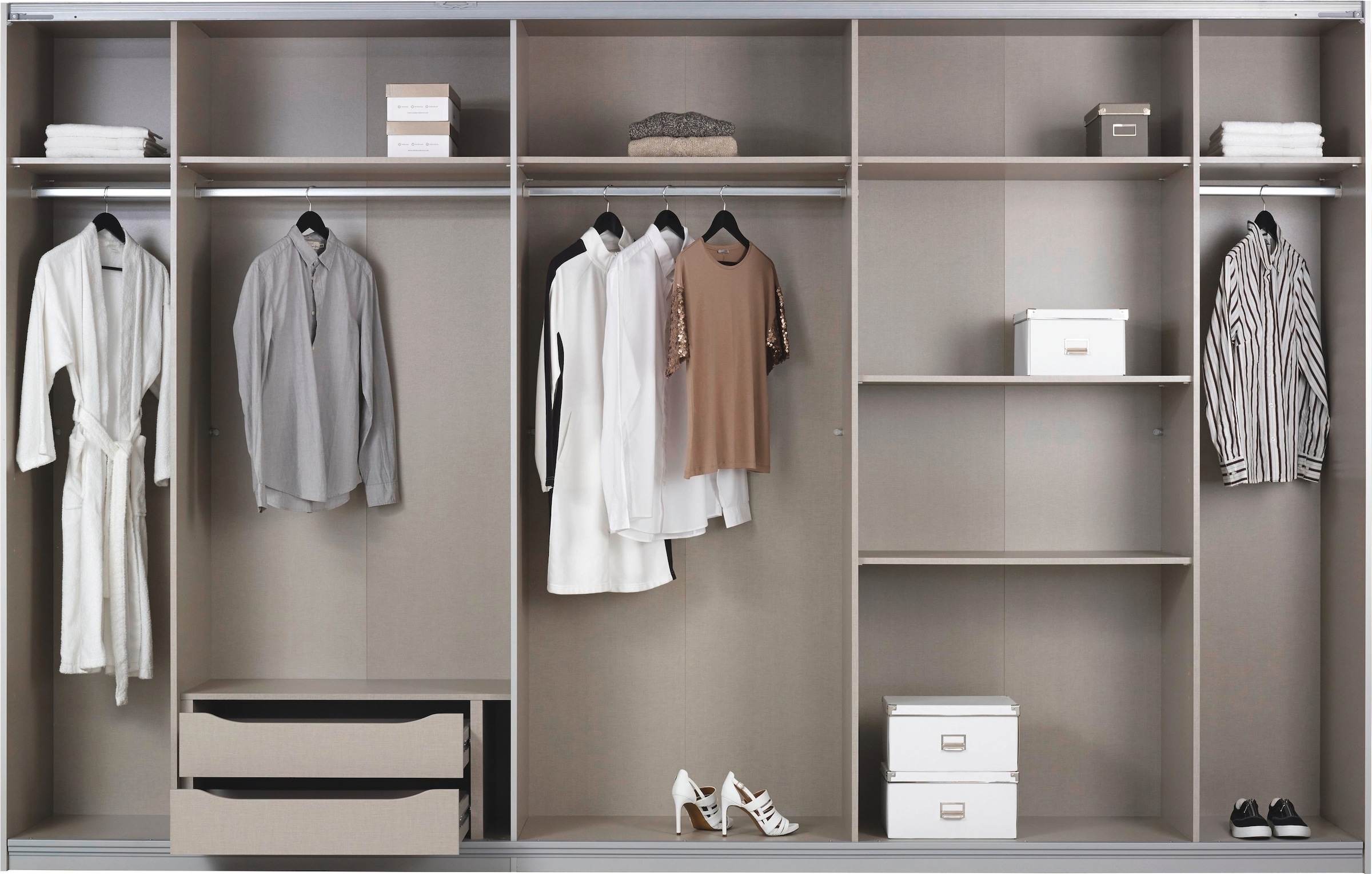 rauch Schwebetürenschrank »Kleiderschrank Schrank Garderobe ORACLE mit Spiegelfront«, inkl. Schubladen-Einsatz und extra Einlegeböden MADE IN GERMANY