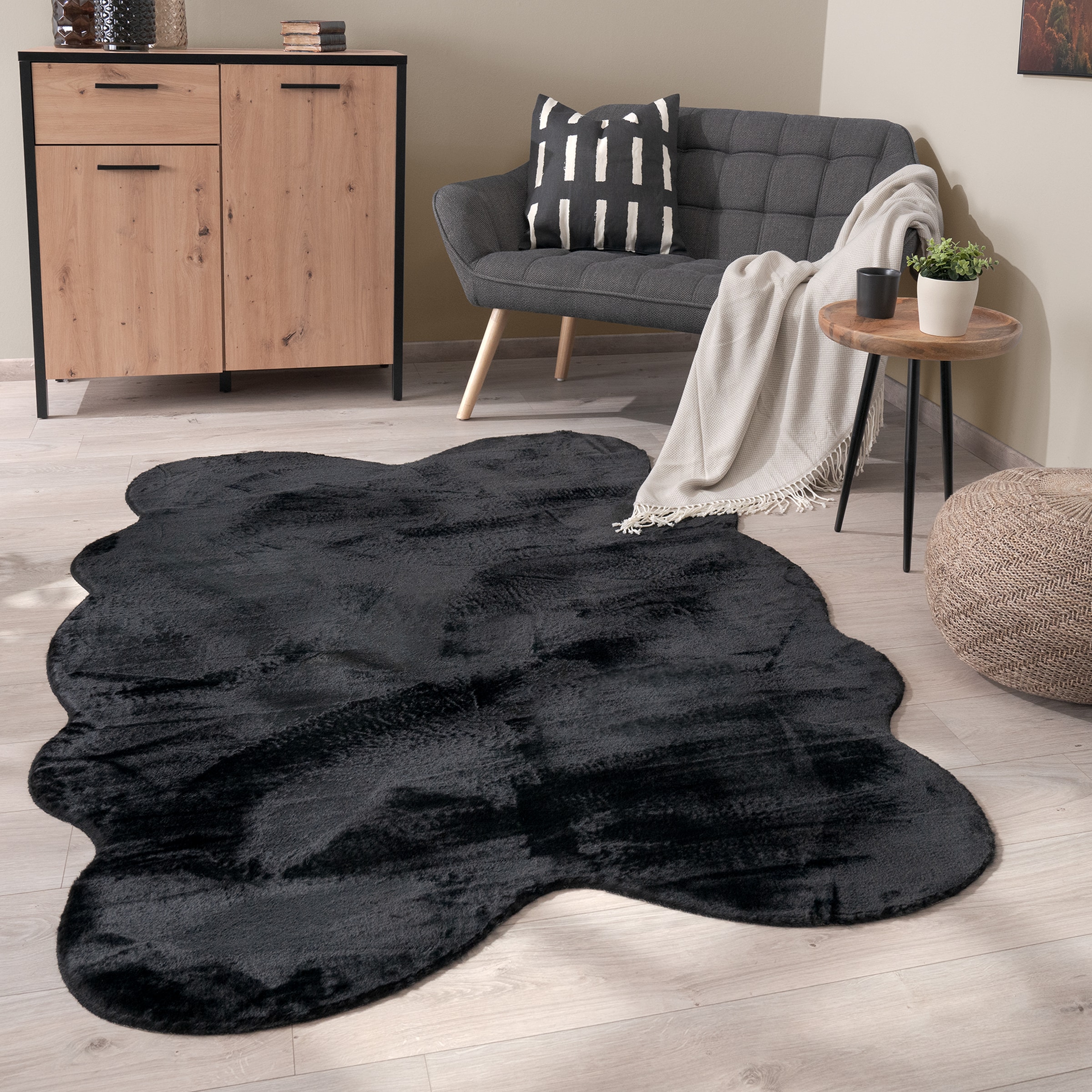 Paco Home Fellteppich »Pelt 640«, fellförmig, 16 mm Höhe, Kunstfell, Uni Farben, sehr weicher Flor