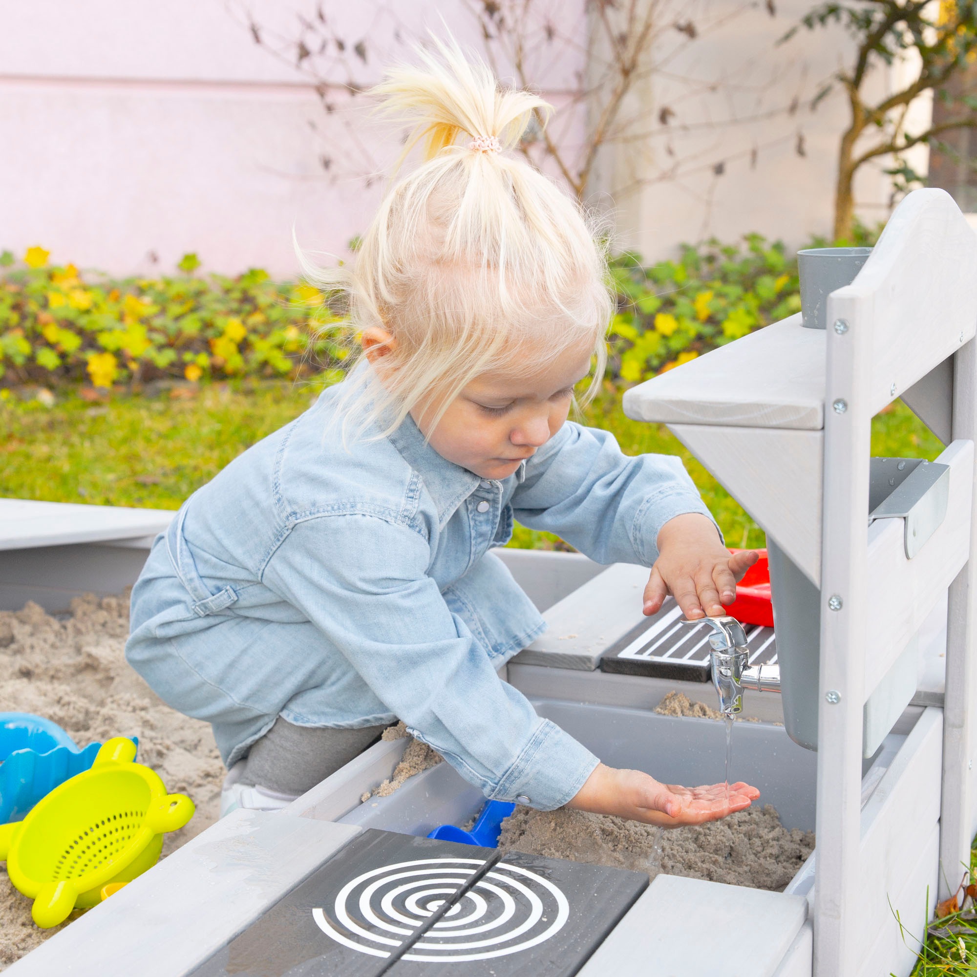 roba® Outdoor-Spielküche »Matschküche zum Aufhängen, grau lasiert, aus Holz«, FSC® - schützt Wald - weltweit