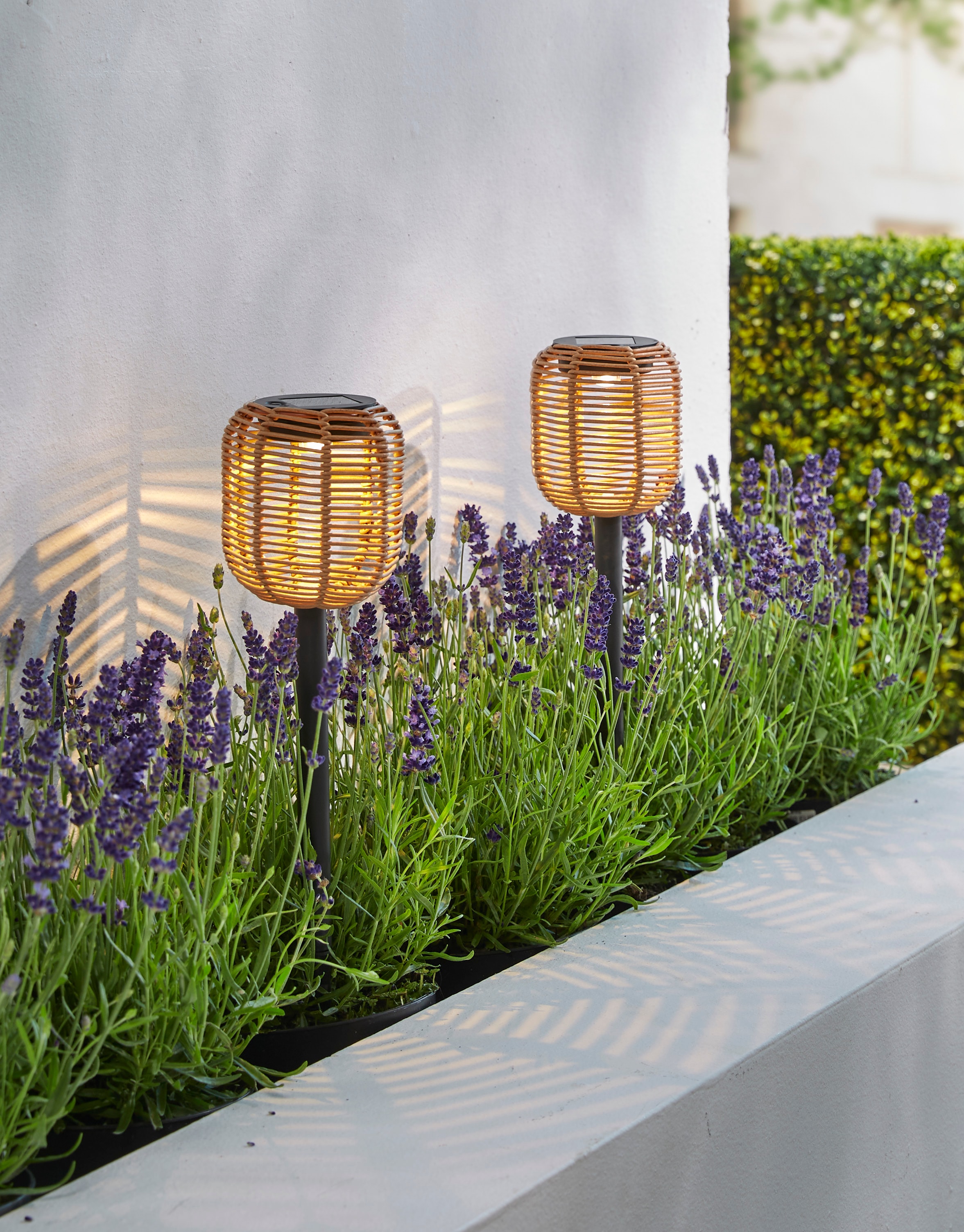 LUXFORM Gartenleuchte »Luxform Stake Light Rattan«, Leuchtmittel LED-Modul | LED fest integriert, LED-Gartenleuchte, inkl. Fernbedienung, Timerfunktion, aus Kunststoff