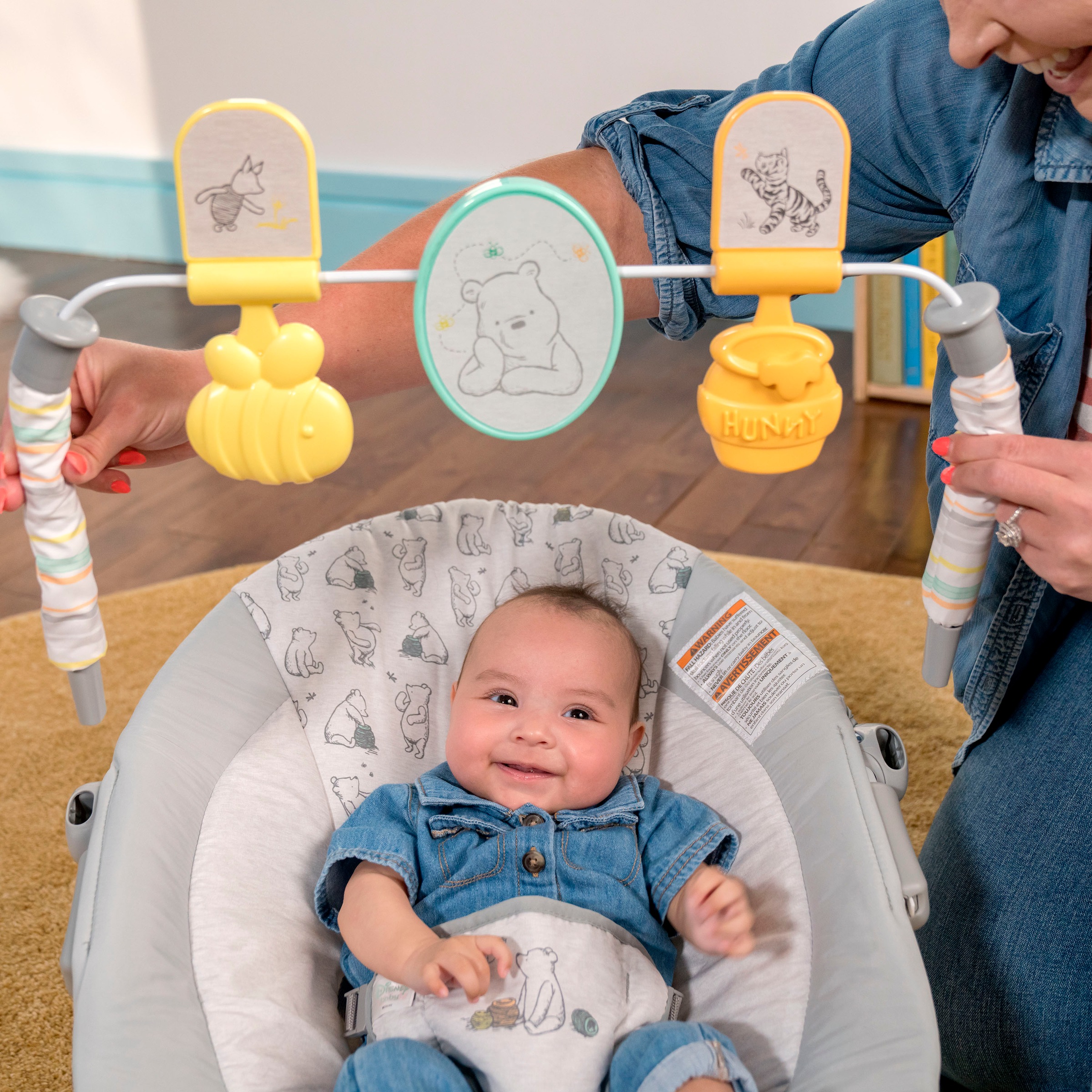 Bright Starts Babywippe »Disney Winnie the Pooh Classic Pals Vibrating Bouncer«, bis 9 kg, mit Sound-Effekt