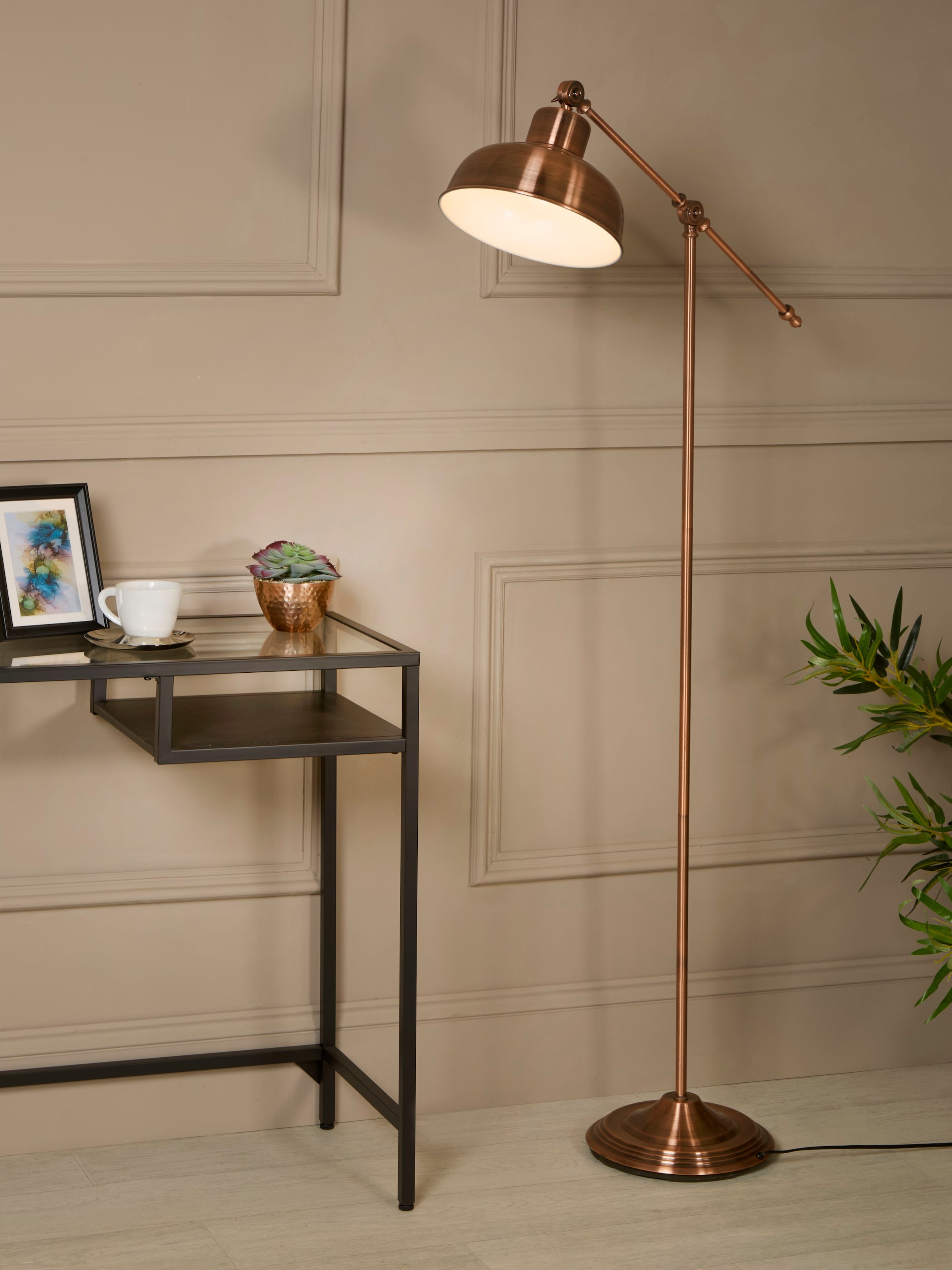 Searchlight Stehlampe »Macbeth-Stehleuchte - Antikes Kupfer« E27 1 Stk.