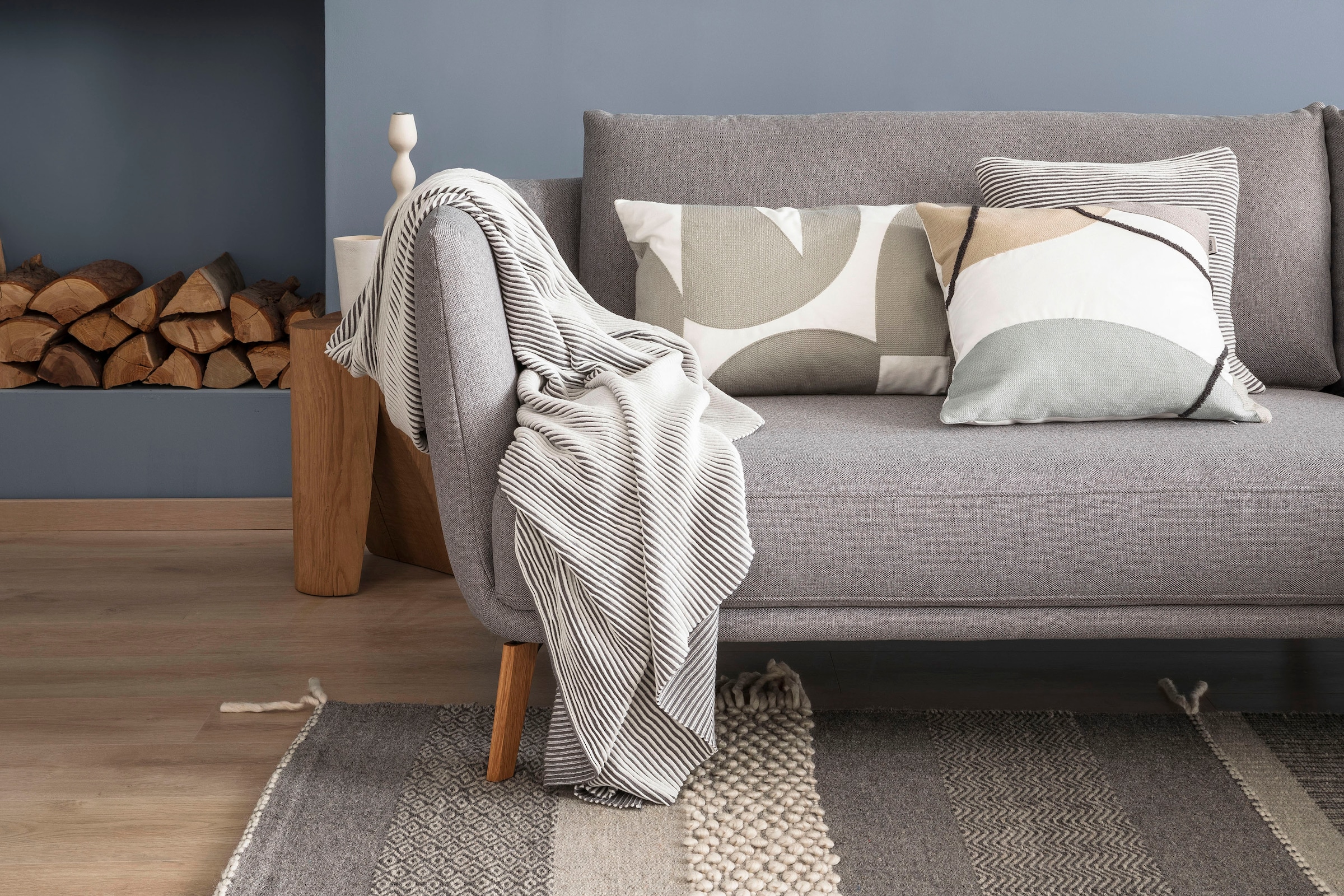 SCHÖNER WOHNEN-Kollektion Wohndecke »Liv«, mit Biesenoptik, Kuscheldecke
