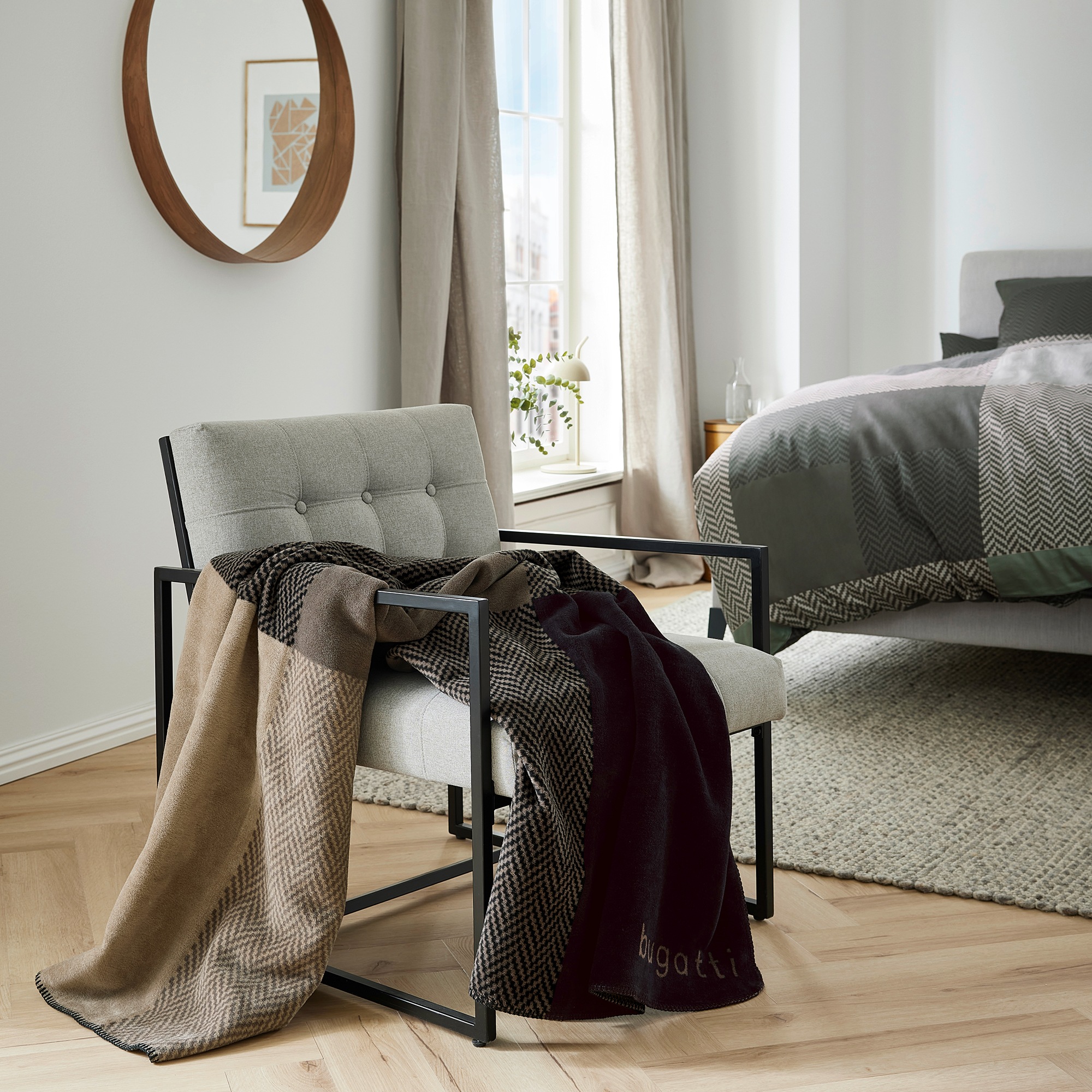 bugatti Wohndecke »Wohndecke bugatti«, mit modernem Patchwork-Design