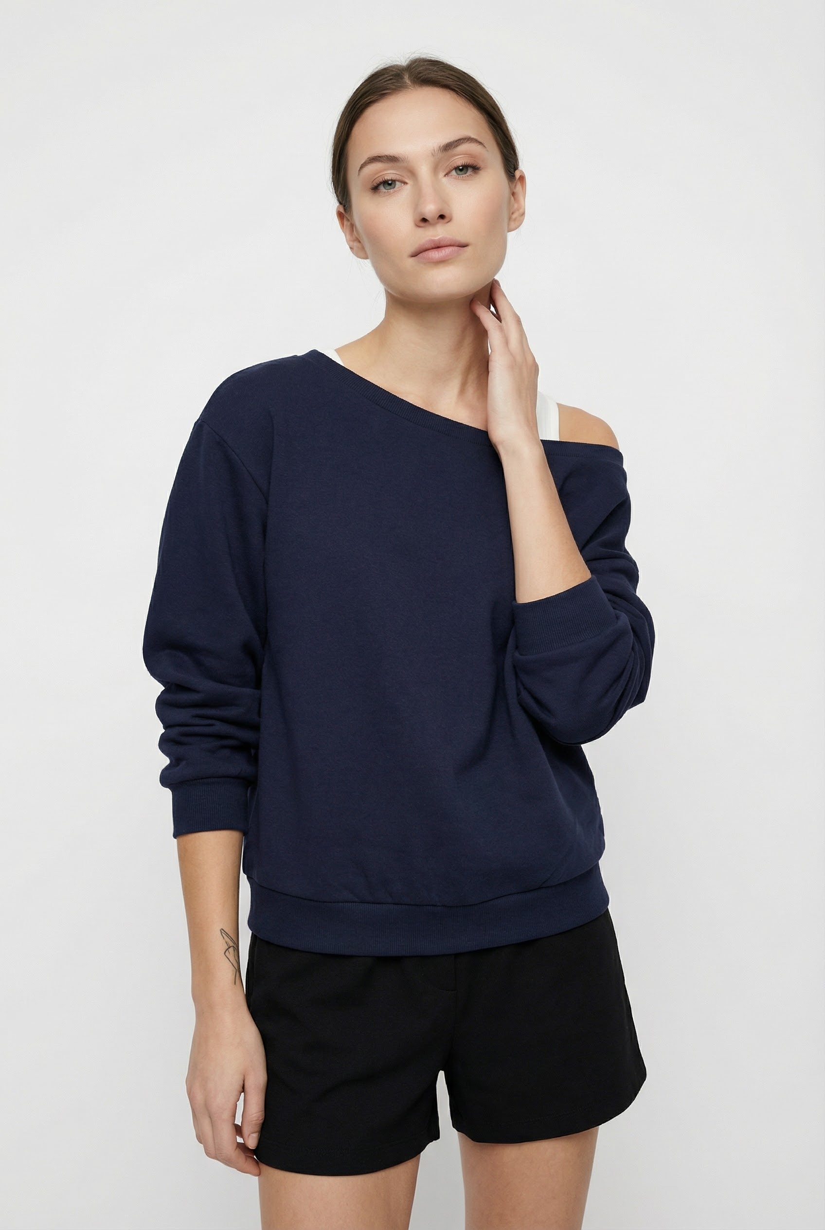ONLY Sweatshirt »ONLRHINA L/S ONE SHOULDER NOOS SWT«, Baumwollmischung, oversize
