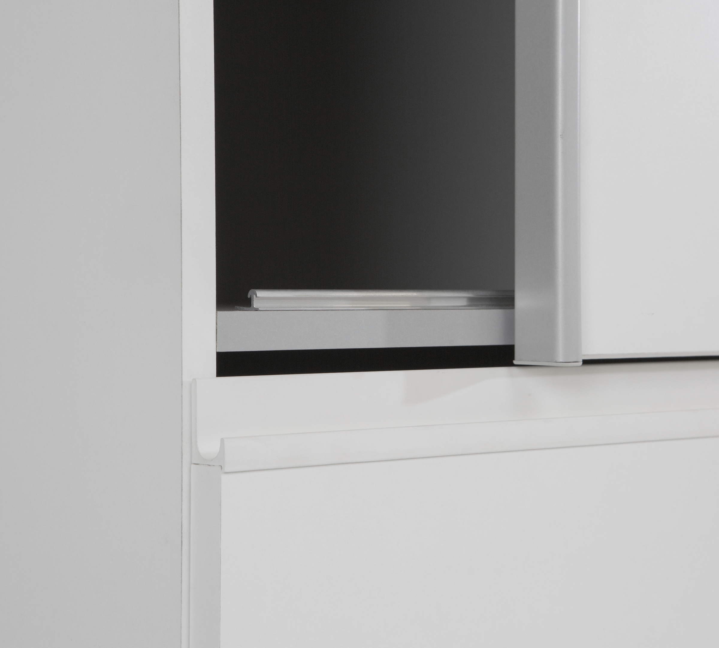 FORTE Schwebetürenschrank »Winn, Schiebetürenschrank mit 3 Schubladen, Made in Europe«, (In 2 Größen erhältlich - B/H/T ca. 170x200,5x61cm und 200x200,5x61cm), verschiedene Größen und Farben, sehr viel Stauraum