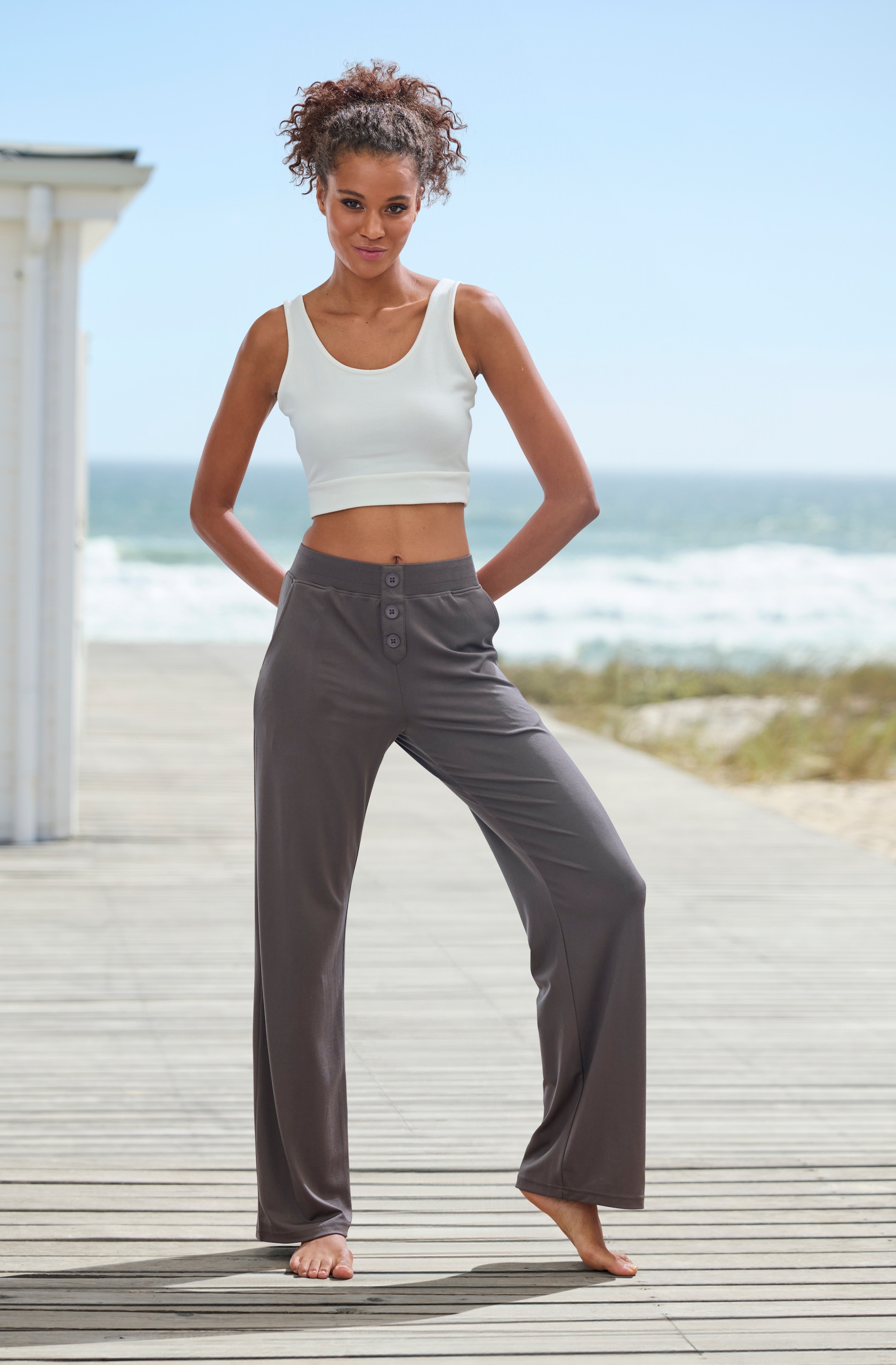 H.I.S Relaxhose, mit klassisch gerade geschnittenem Bein, Loungewear