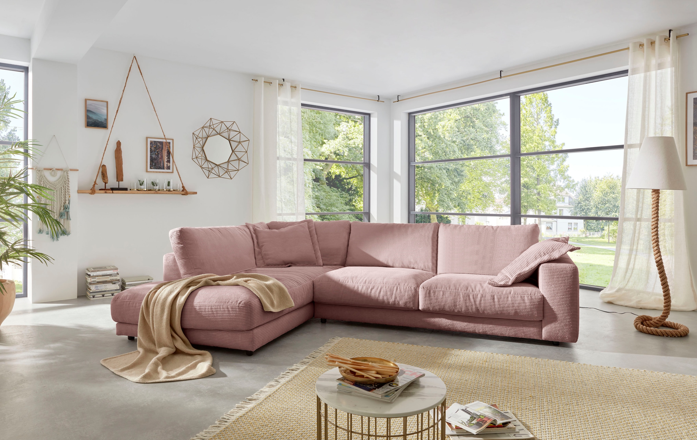 Places of Style Ecksofa »Enisa XXL B/T/H: 325/224/85 cm L-Form«, Kuschelig, gemütlich, in 5 Farben, Bezug in Cord, mit 2 Zierkissen