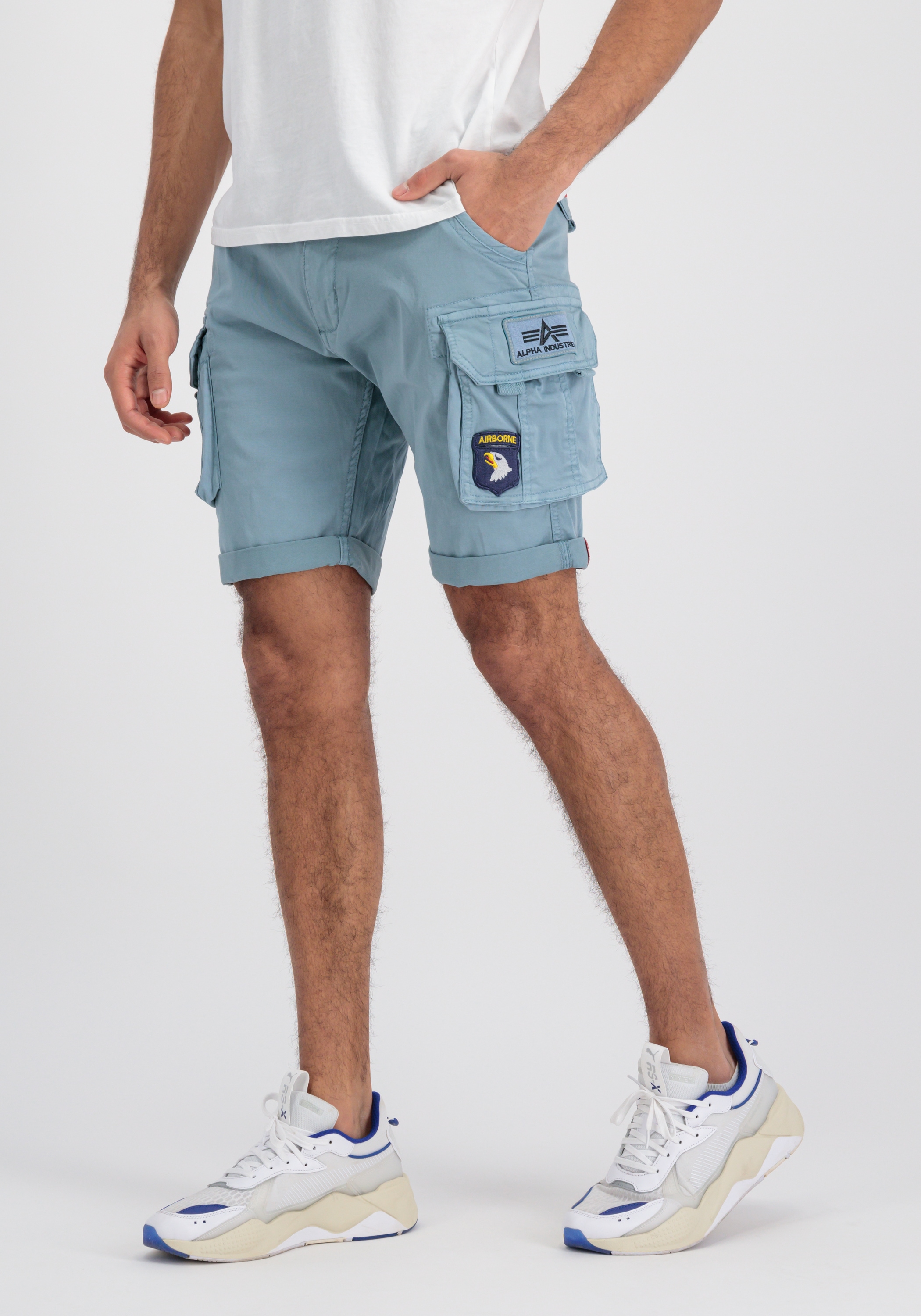 2. Bild von Alpha Industries Shorts »Alpha Industries Men - Shorts Crew Short Patch«