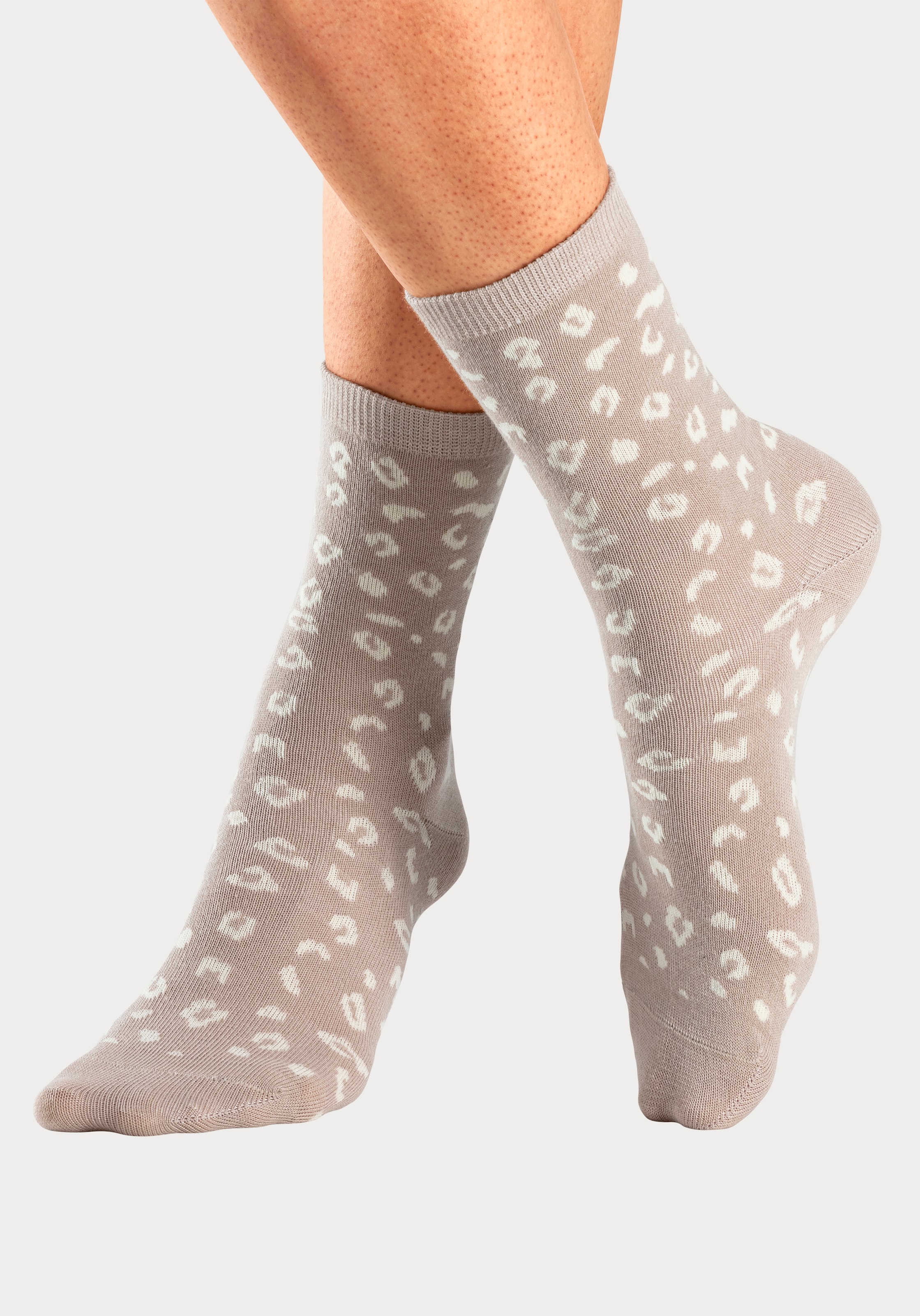 LASCANA Basicsocken, (Packung, 4 Paar), uni und mit animal Design