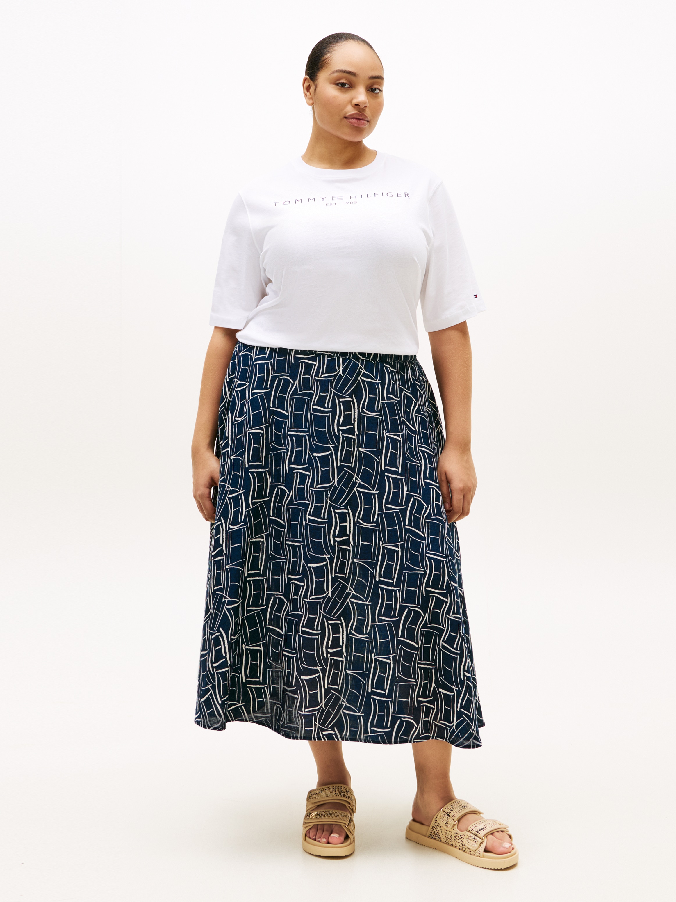 Tommy Hilfiger Curve T-Shirt »CRV CORP LOGO TRAPEZE C-NK TEE« in großen Größen