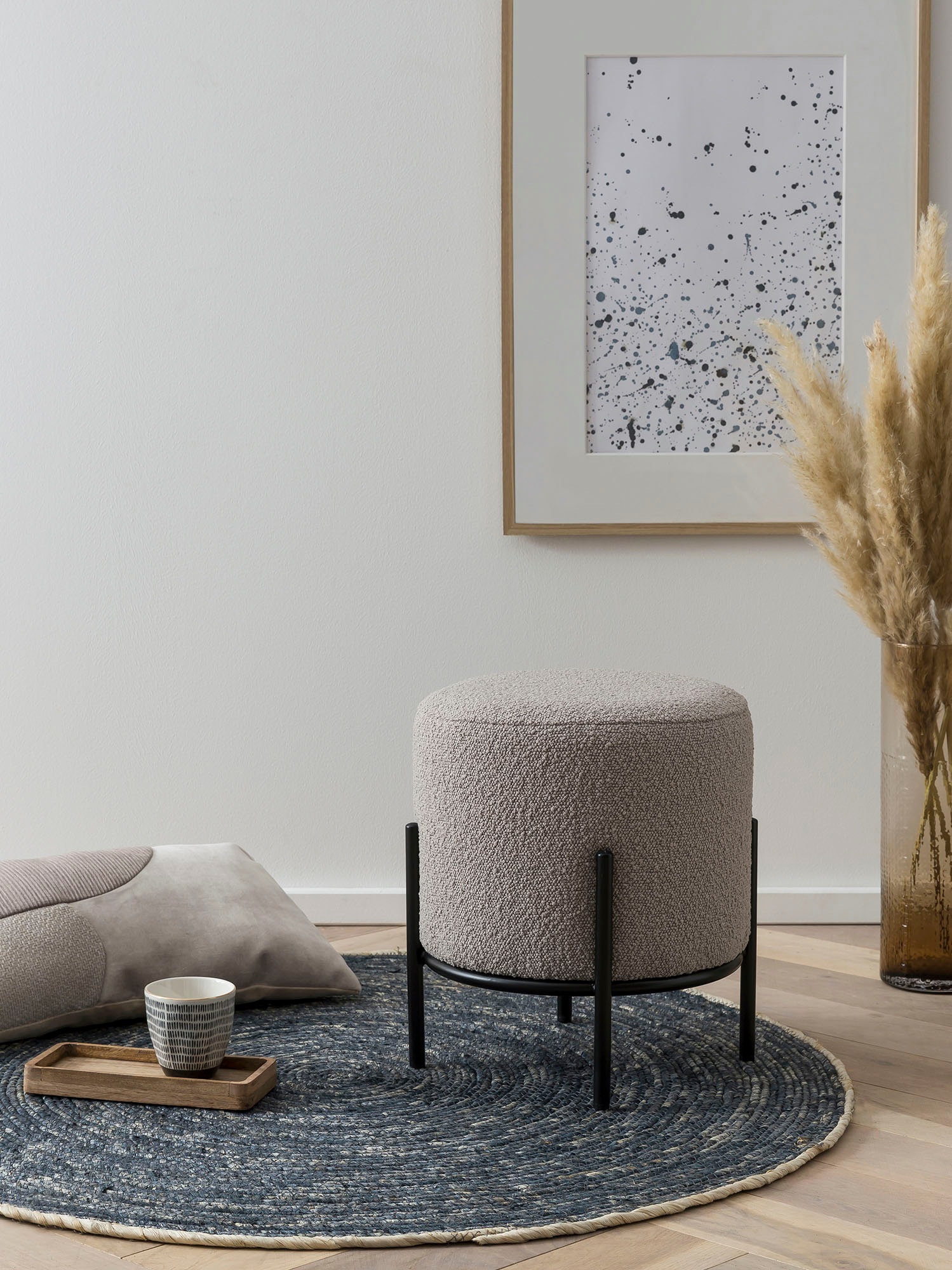 SalesFever Polsterhocker, mit Design-Gestell aus schwarzem Metall günstig online kaufen